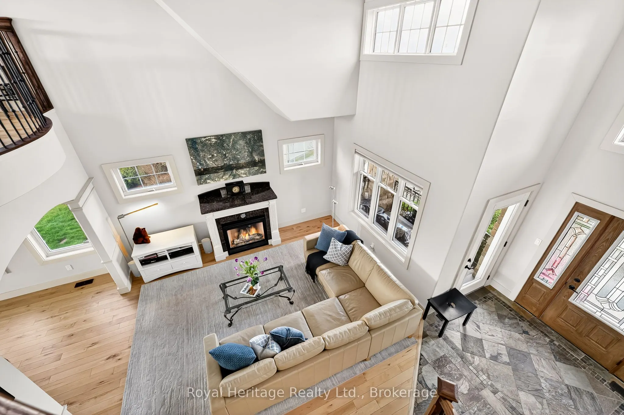32 Edgewater Drive