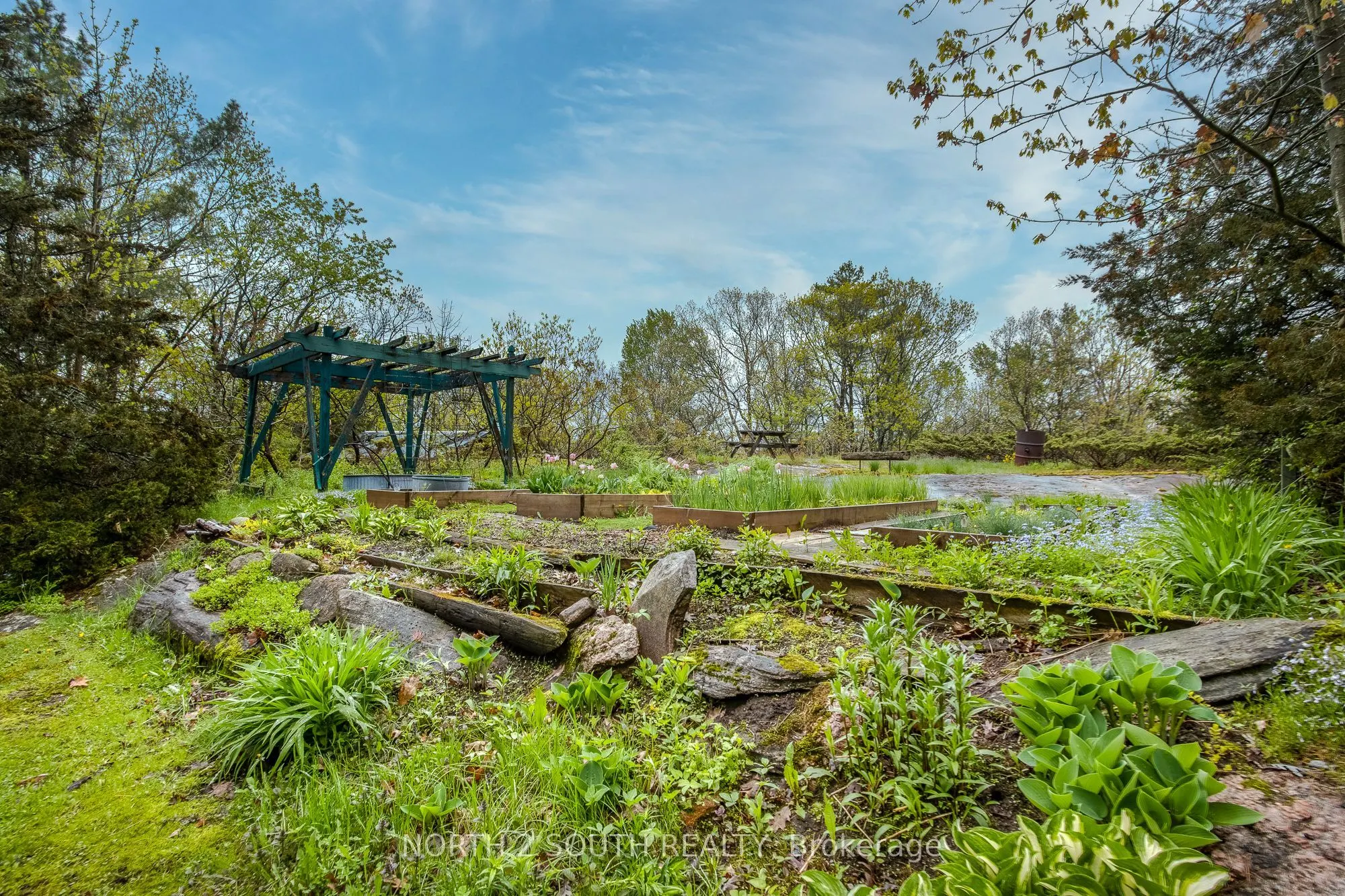 1146 Honey Harbour Road