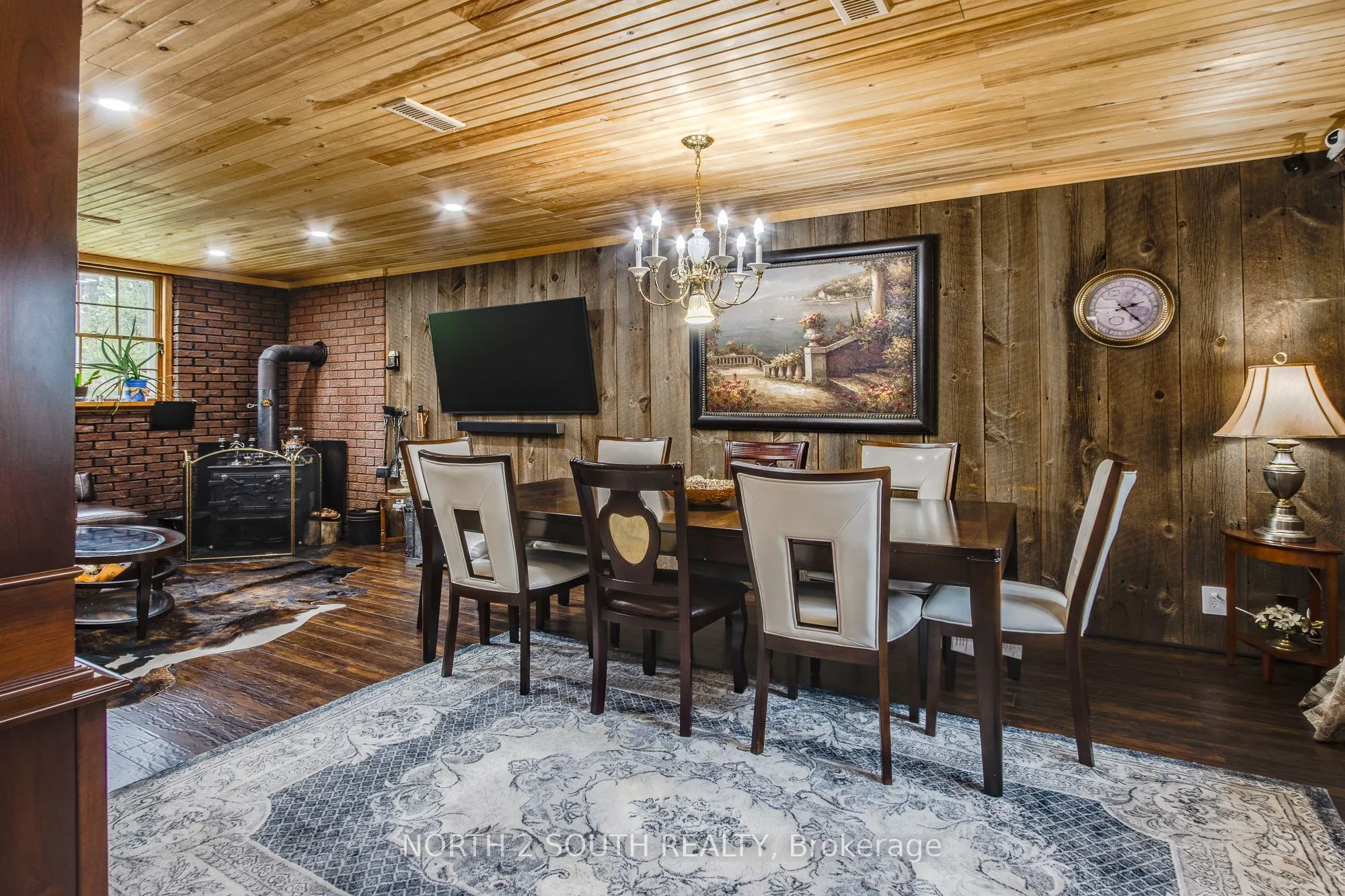 1146 Honey Harbour Road