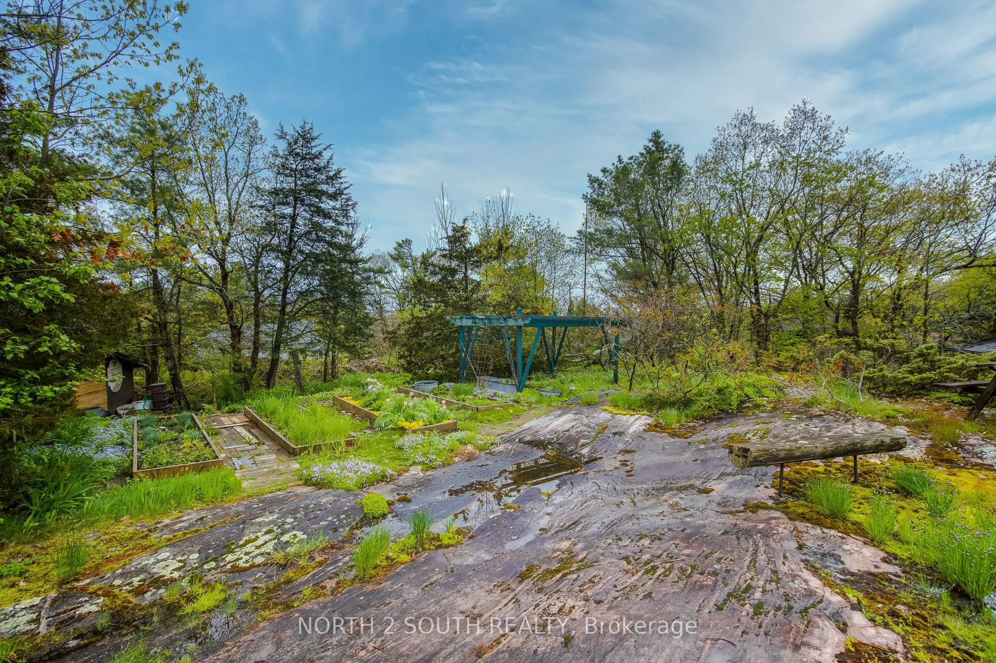 1146 Honey Harbour Road