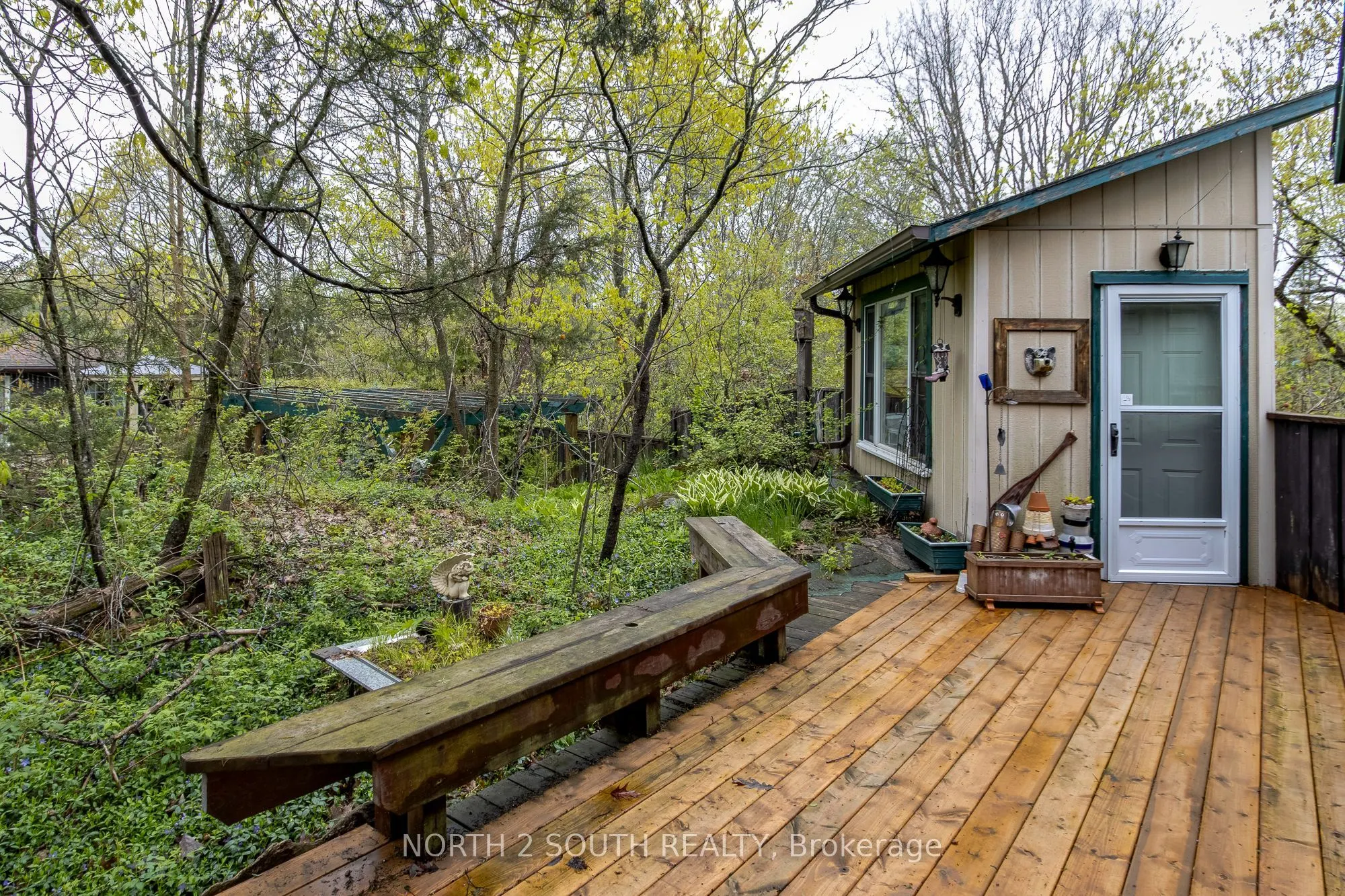 1146 Honey Harbour Road