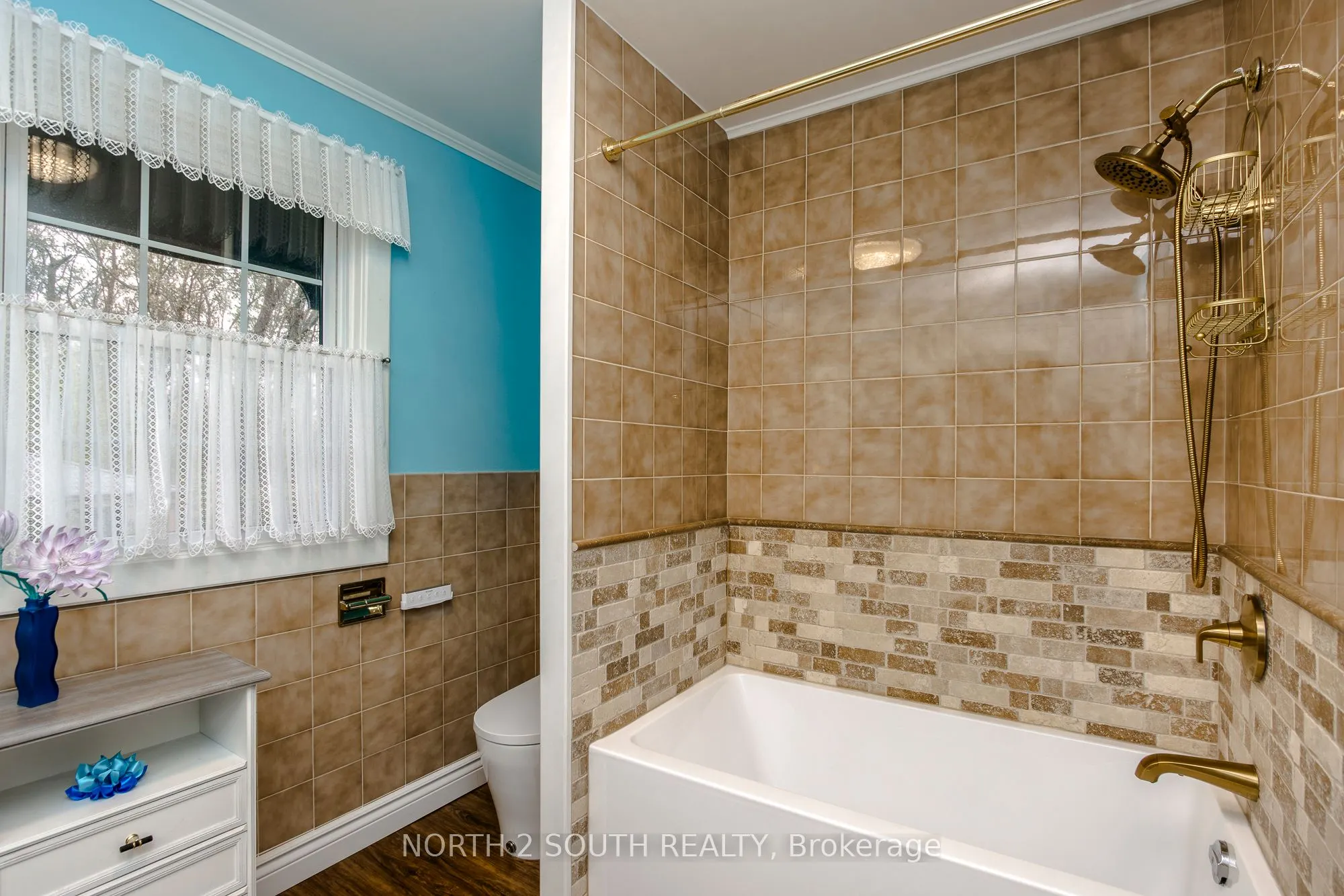 1146 Honey Harbour Road