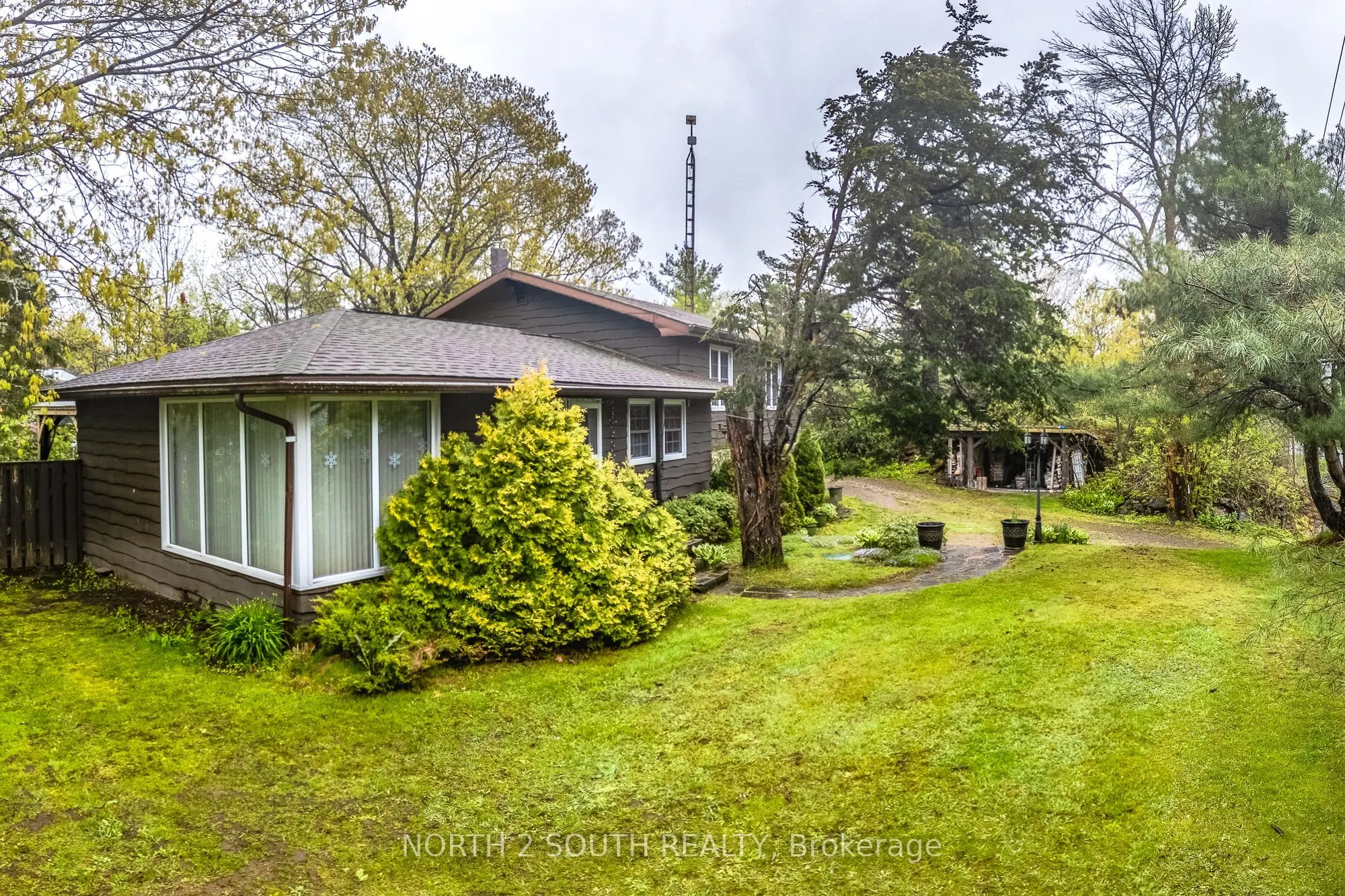 1146 Honey Harbour Road