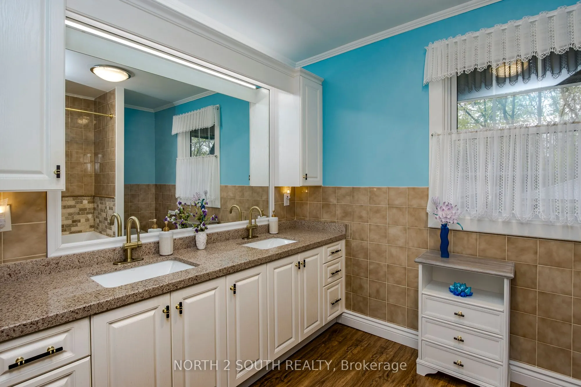 1146 Honey Harbour Road