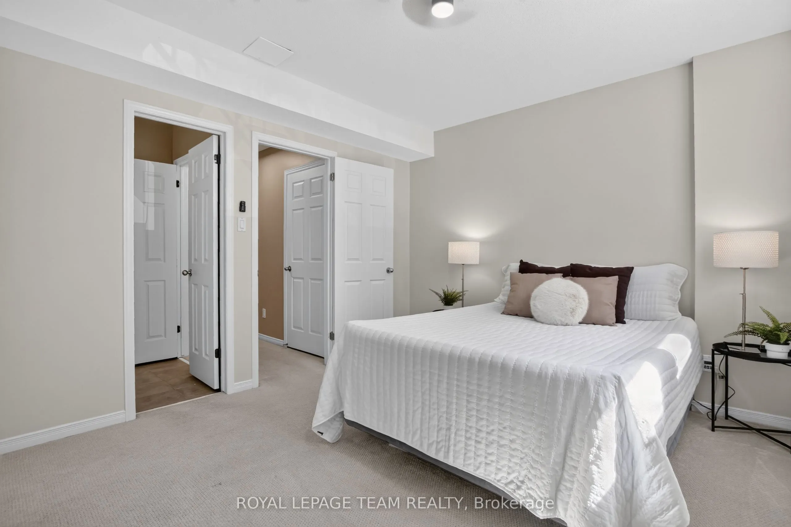 255 Deercroft Avenue #1