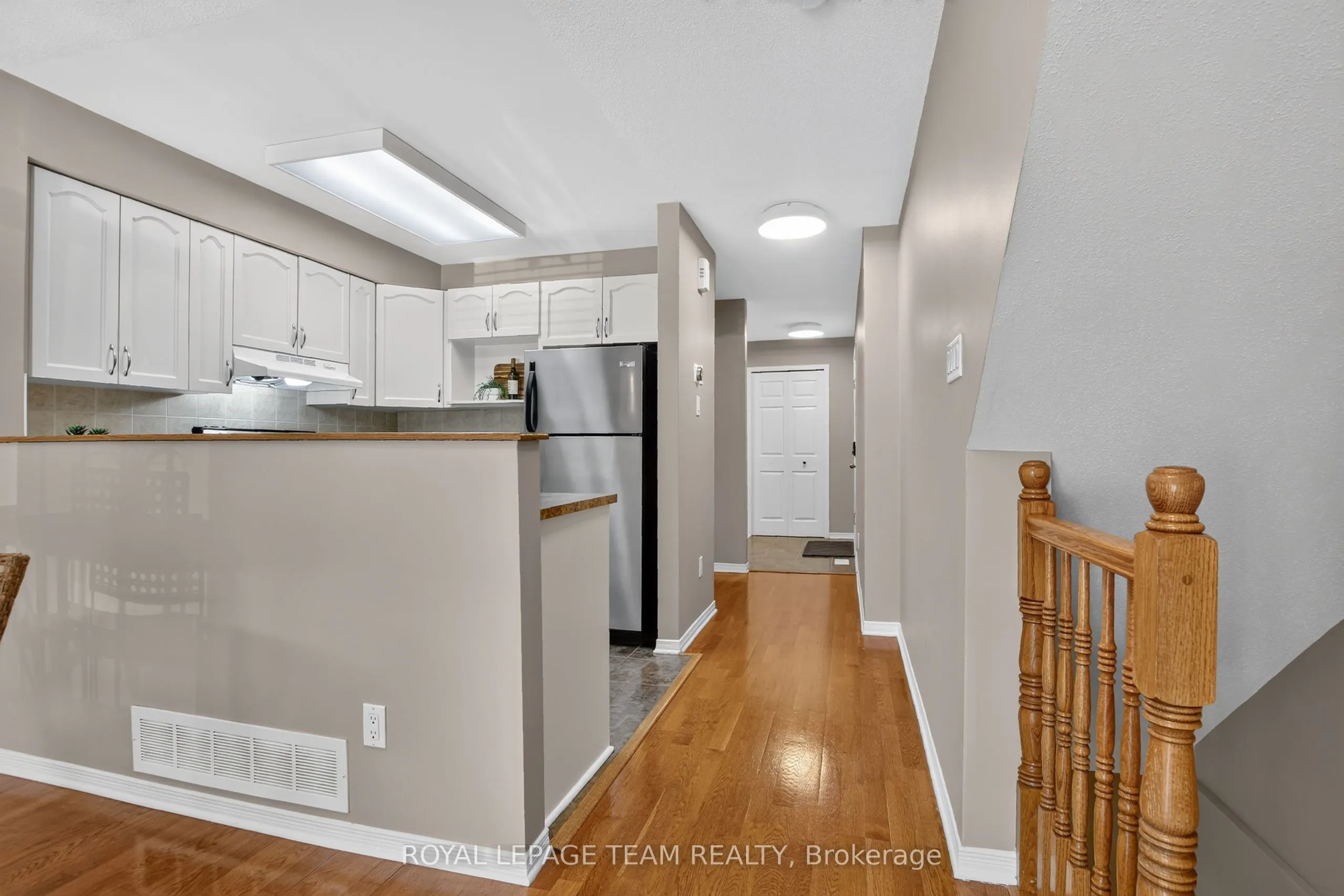 255 Deercroft Avenue #1
