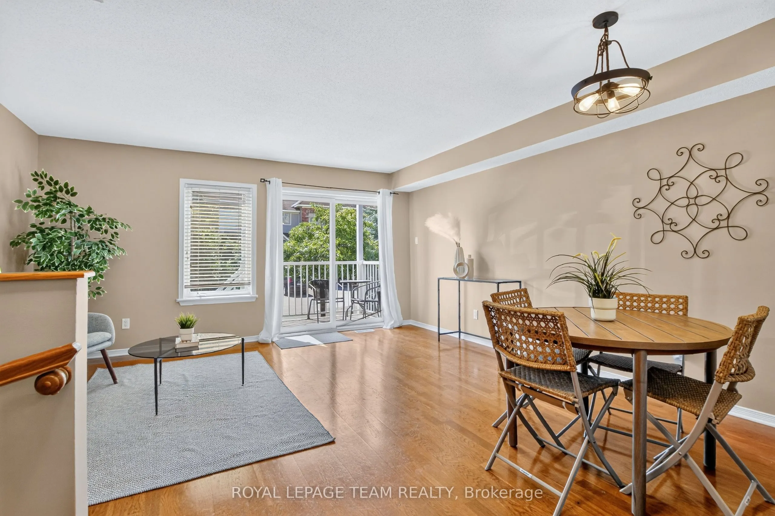 255 Deercroft Avenue #1