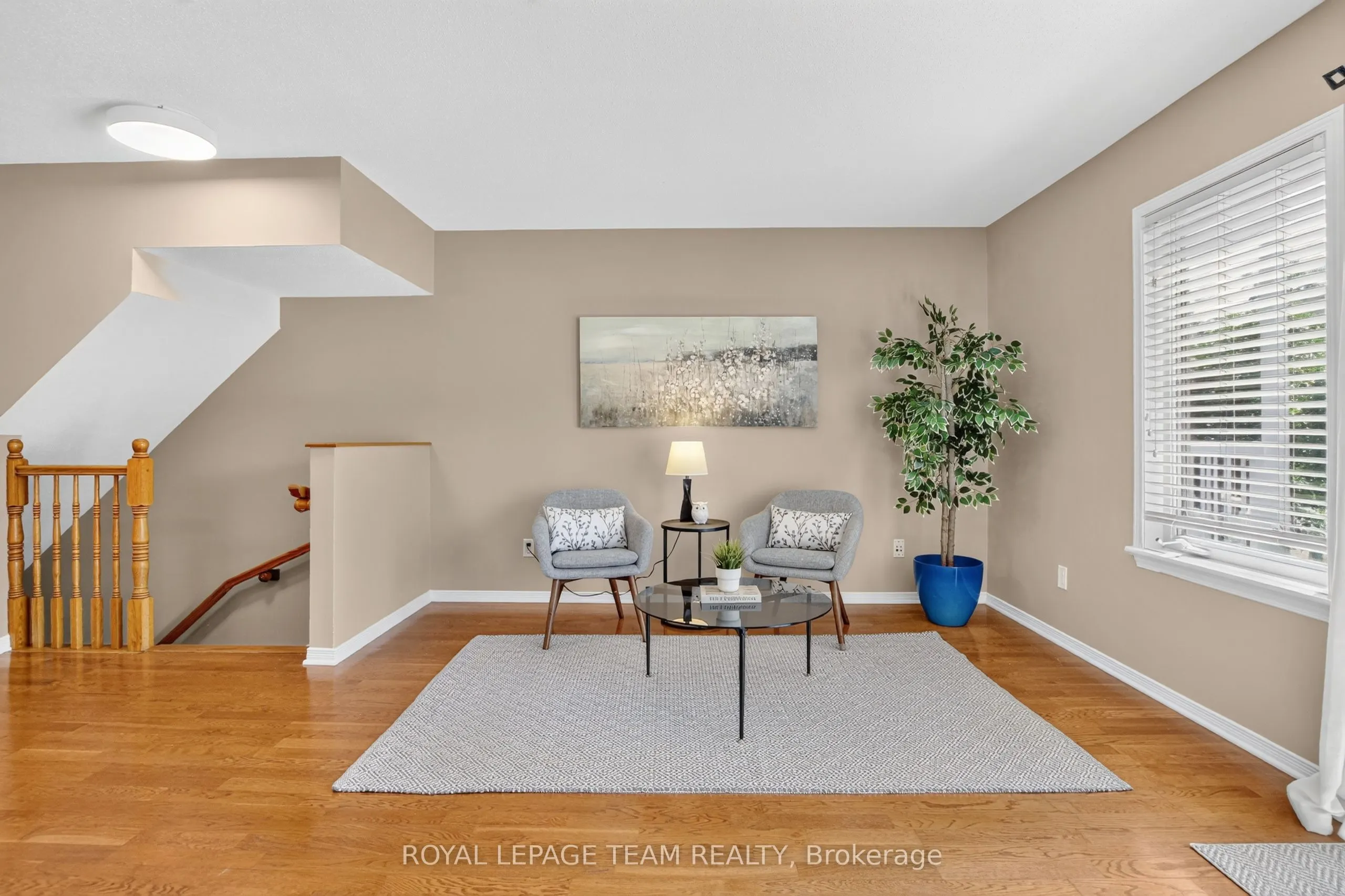 255 Deercroft Avenue #1