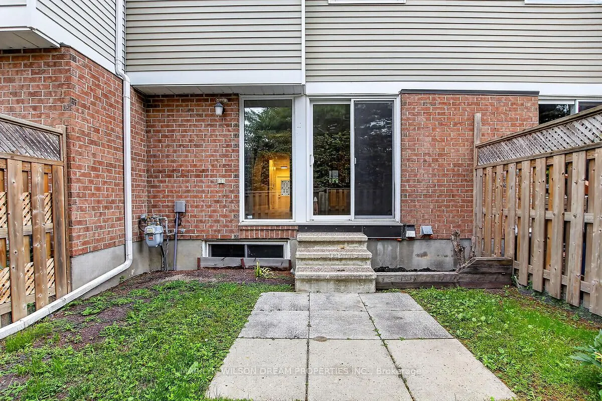 136 Bentbrook Crescent #15