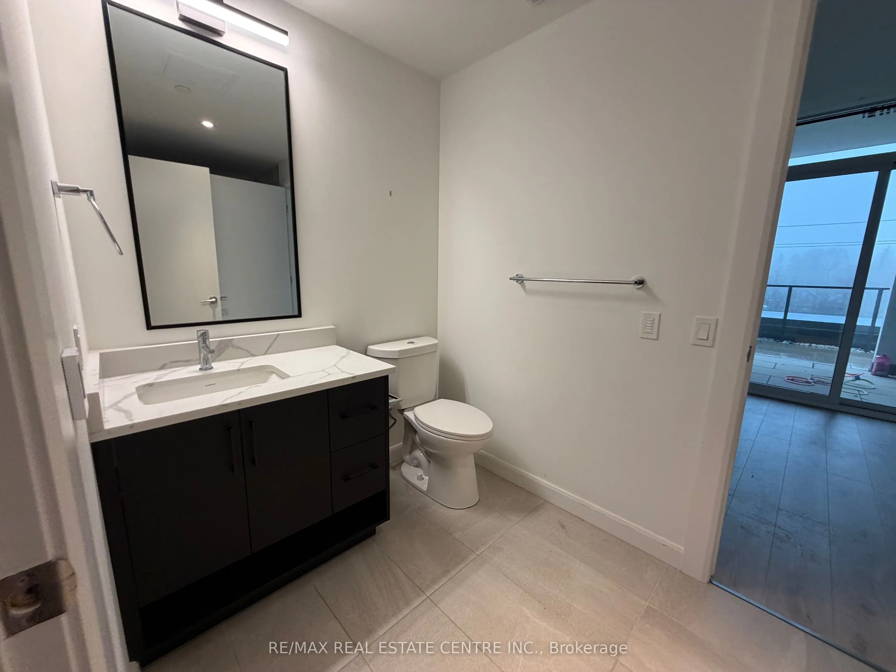 741 King Street W #301