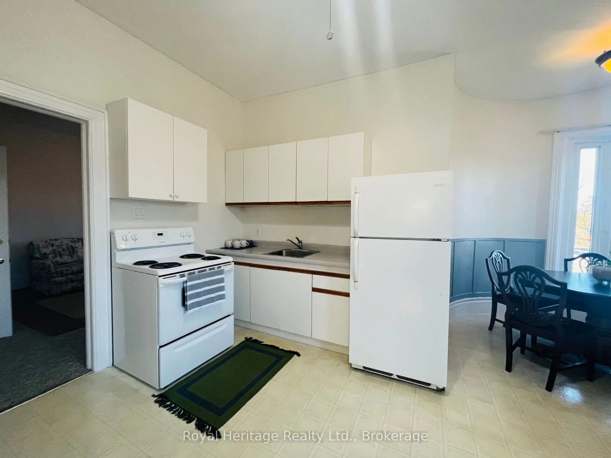 80 Bridge Street W #3