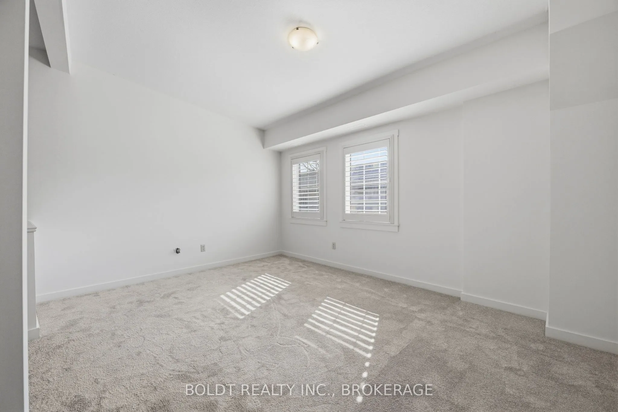 49 ONTARIO Street #8