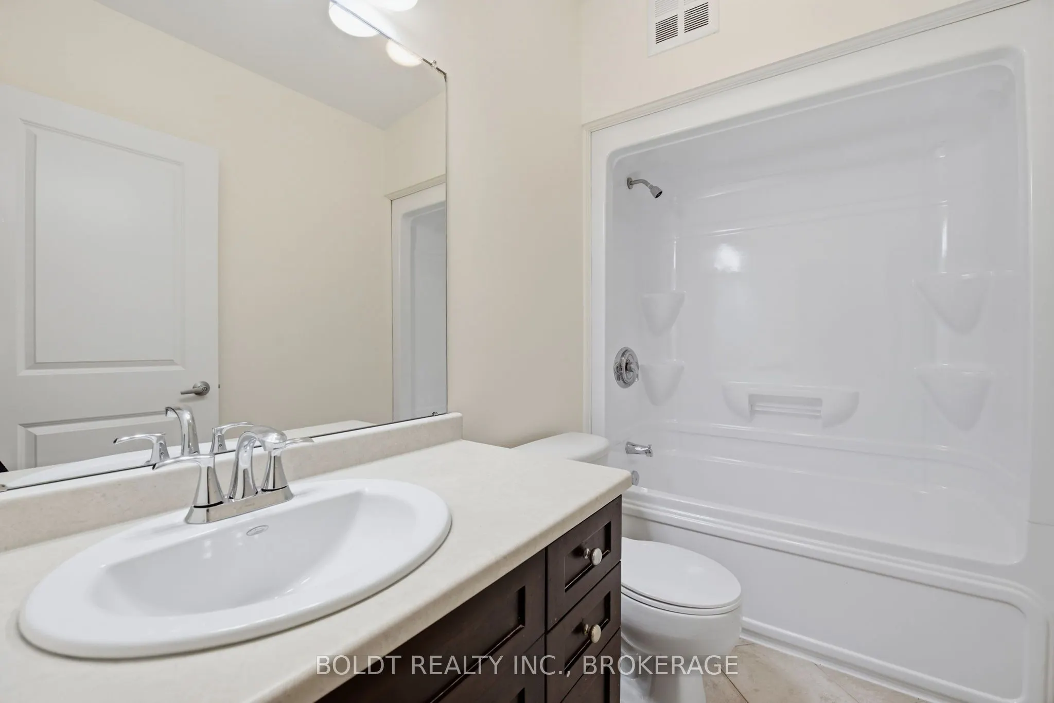 49 ONTARIO Street #8