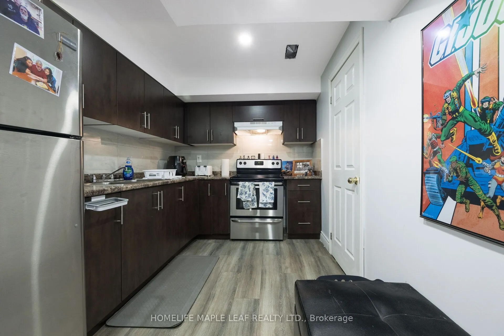 721 Cook Crescent