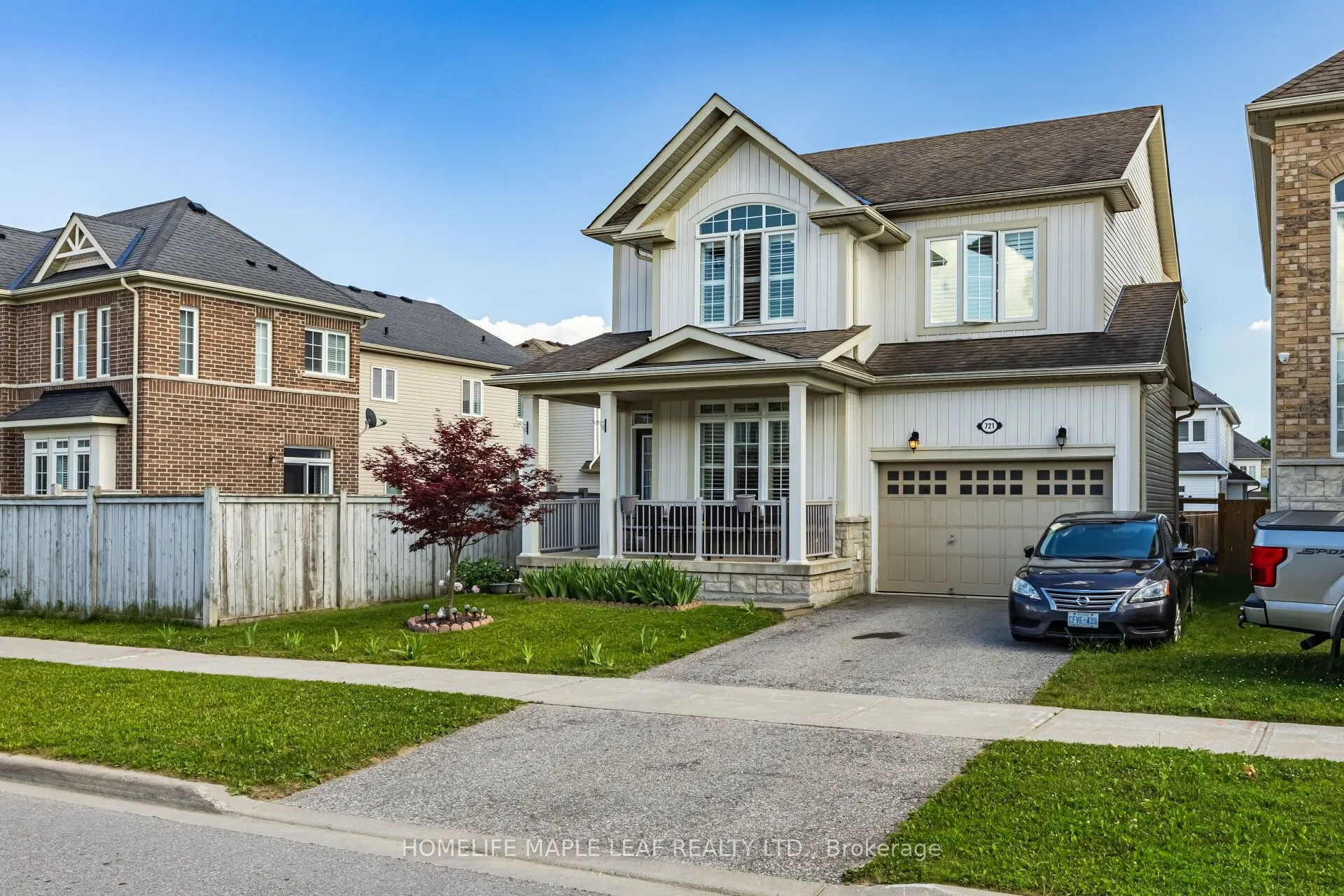 721 Cook Crescent