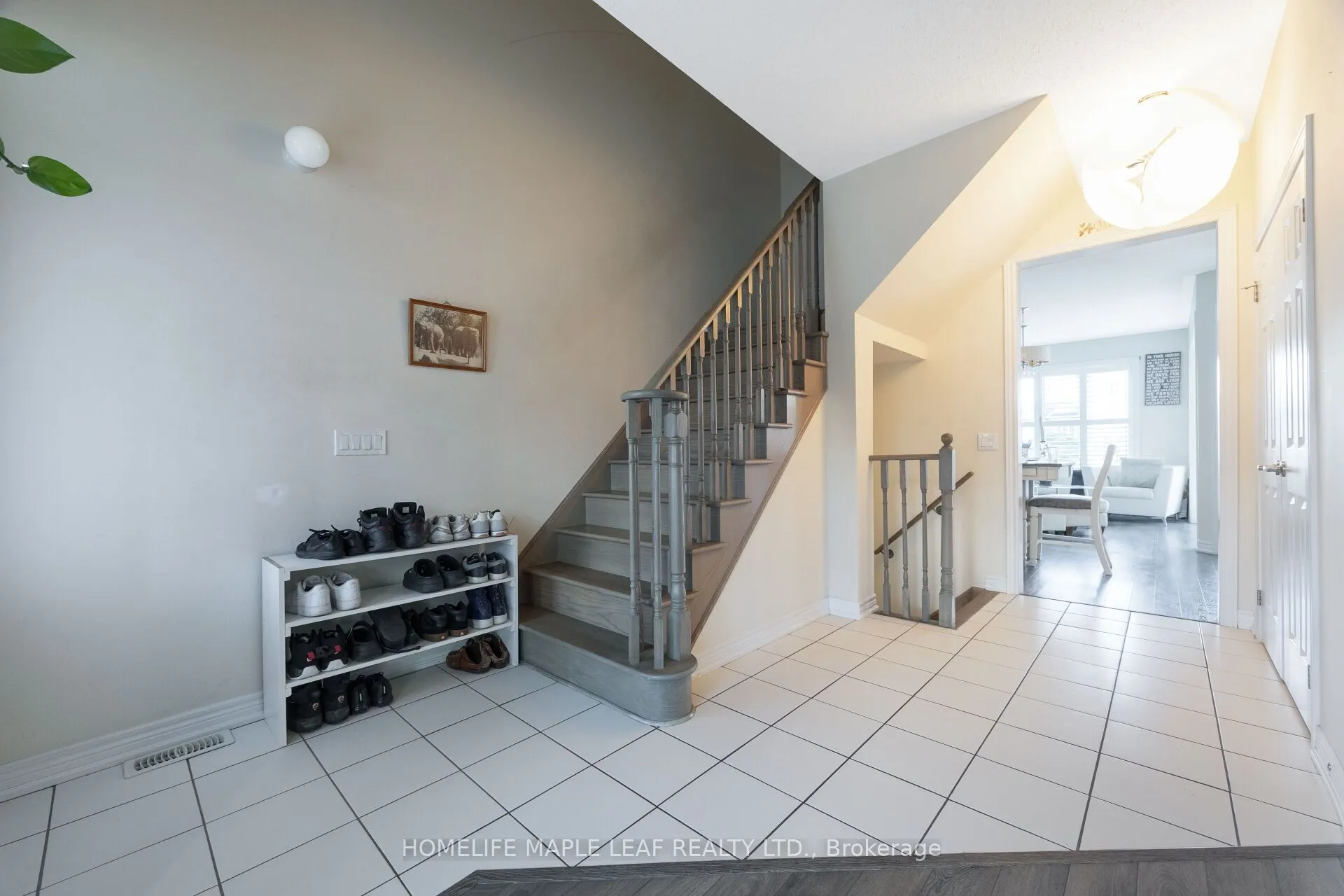 721 Cook Crescent