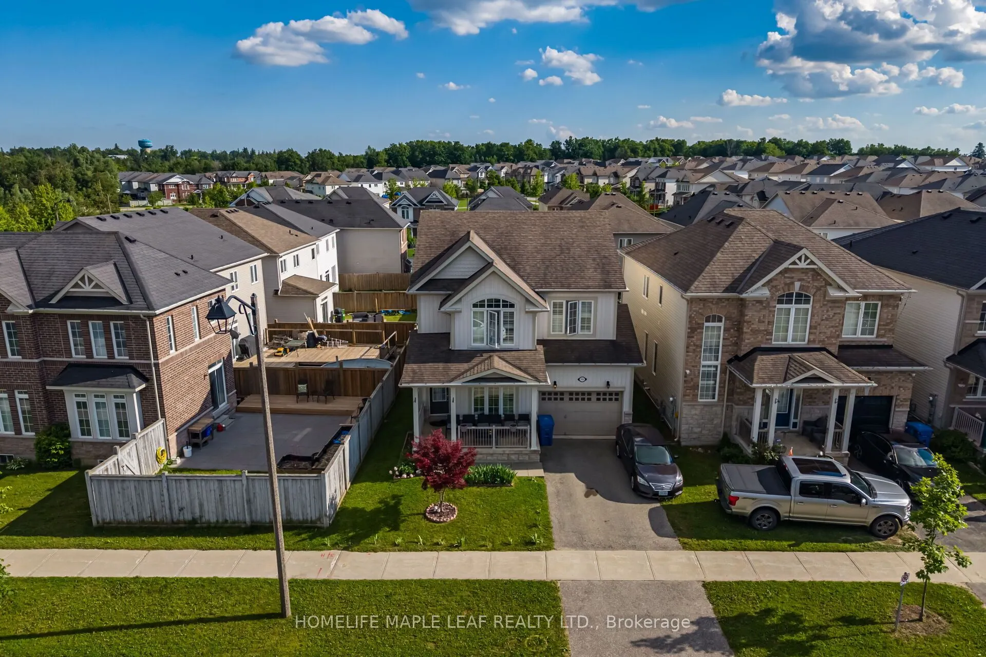 721 Cook Crescent