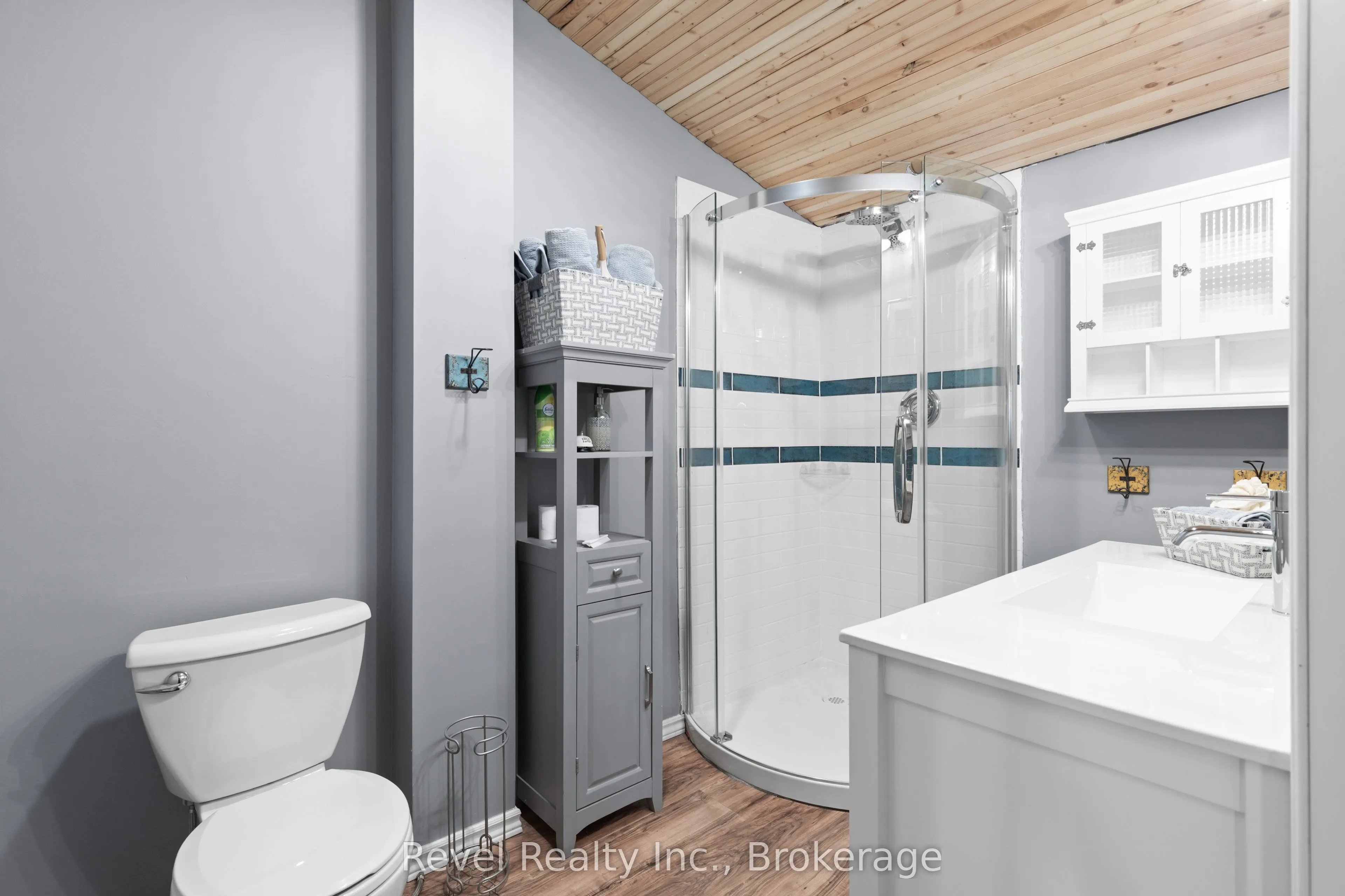 1129 LAKESHORE Road