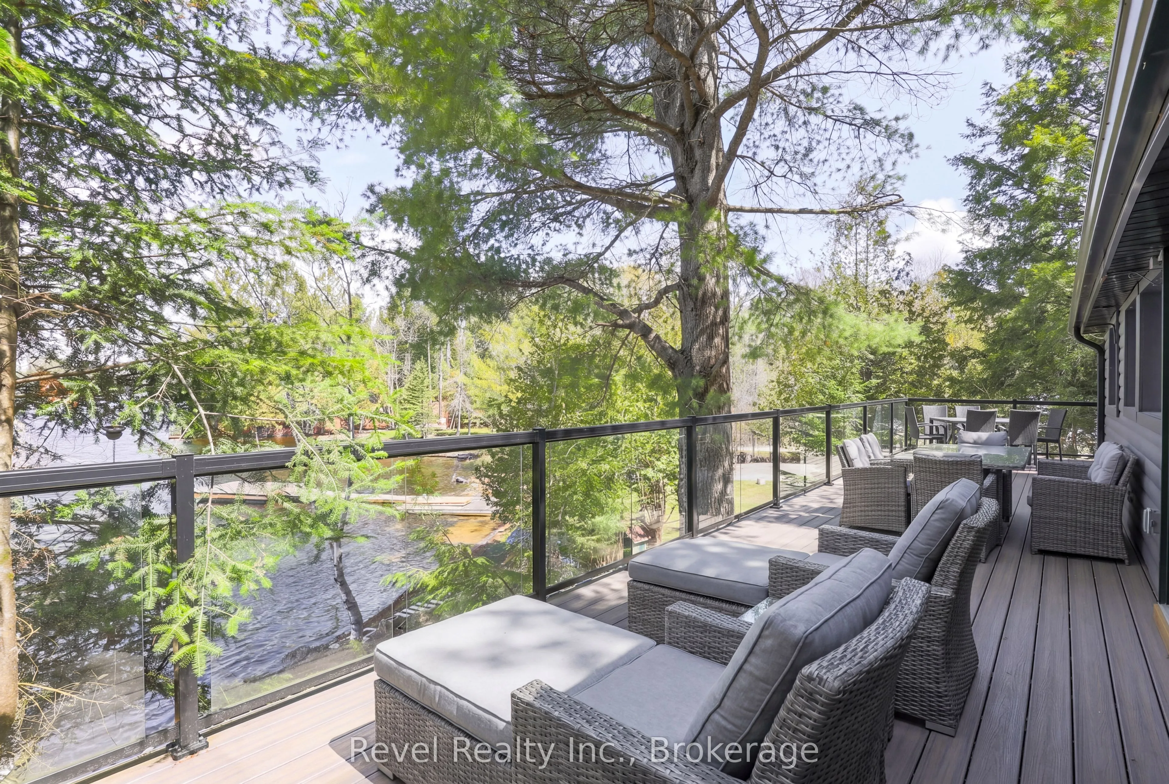 1129 LAKESHORE Road