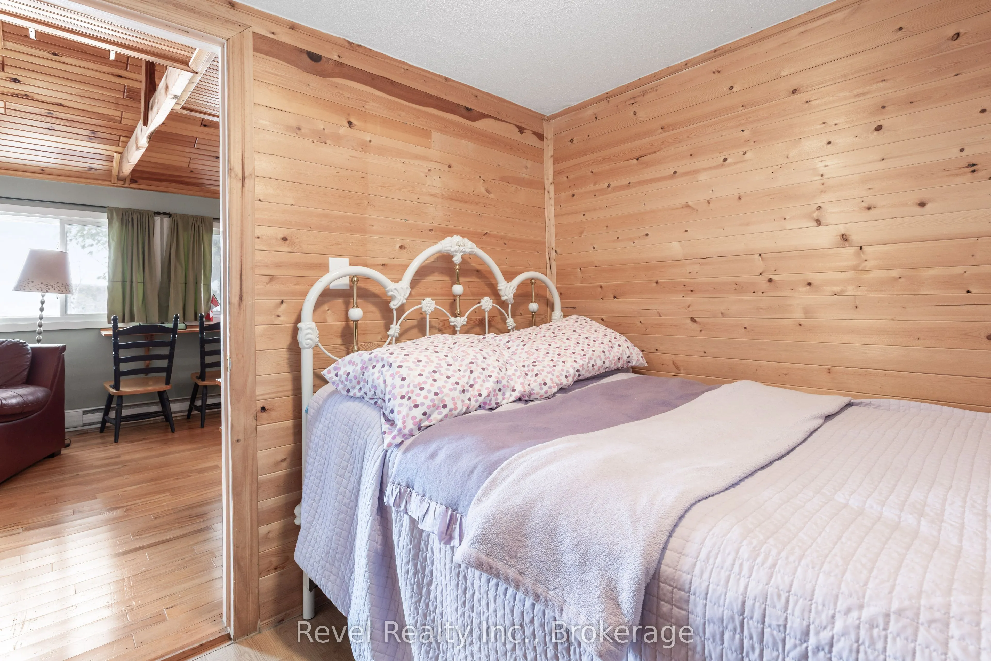 1129 LAKESHORE Road