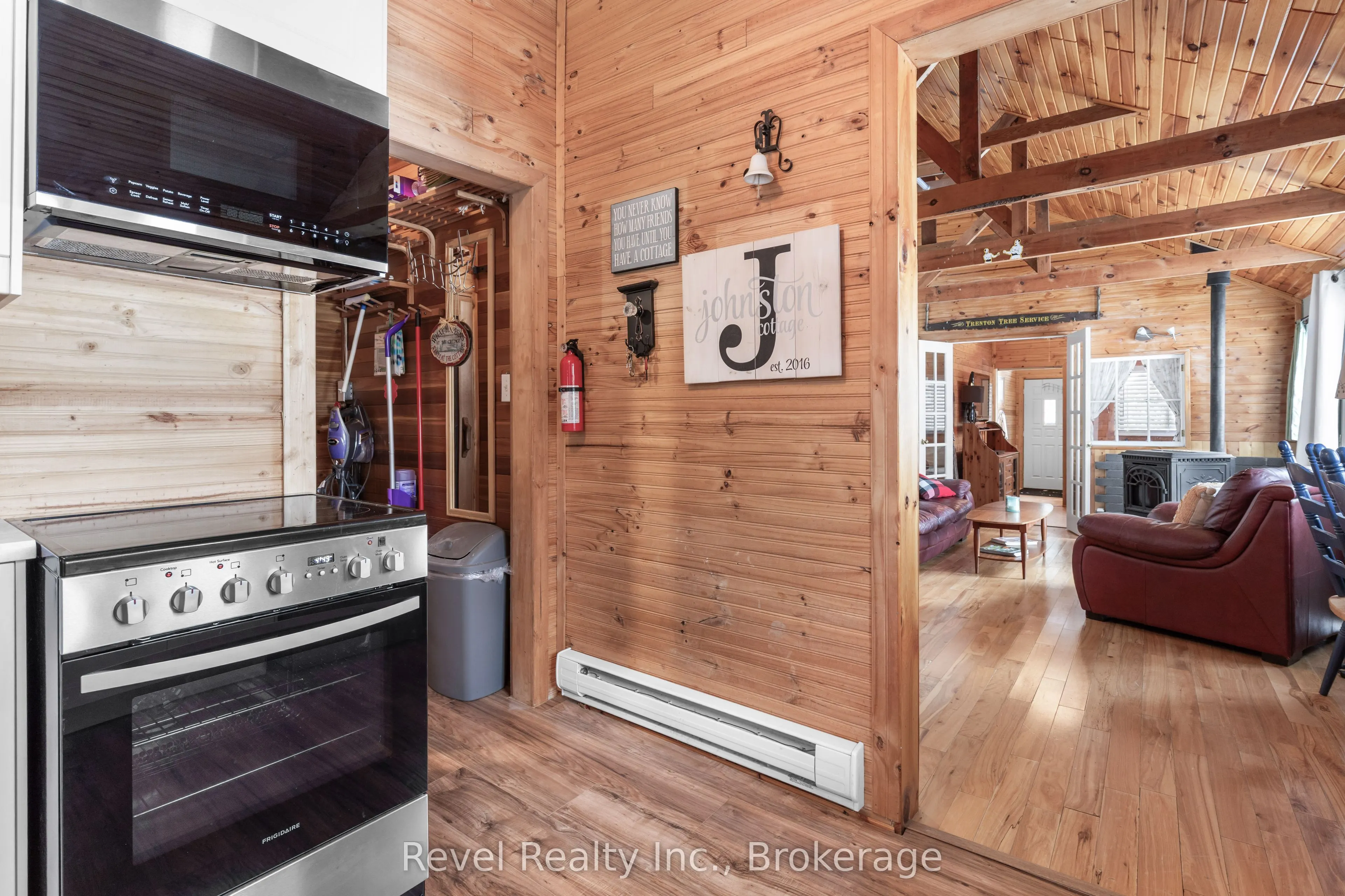 1129 LAKESHORE Road