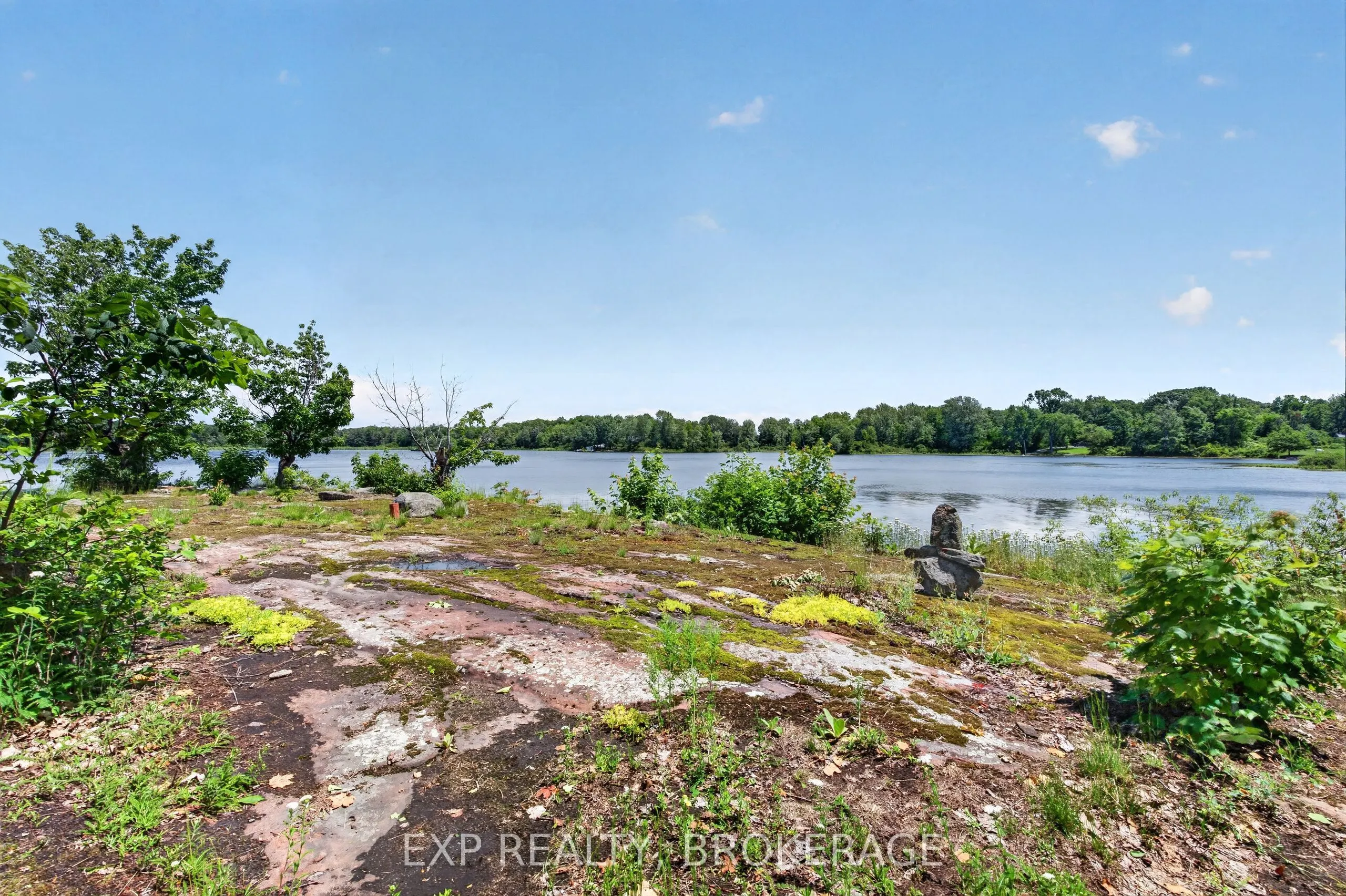 3855 HIDEAWAY Lane