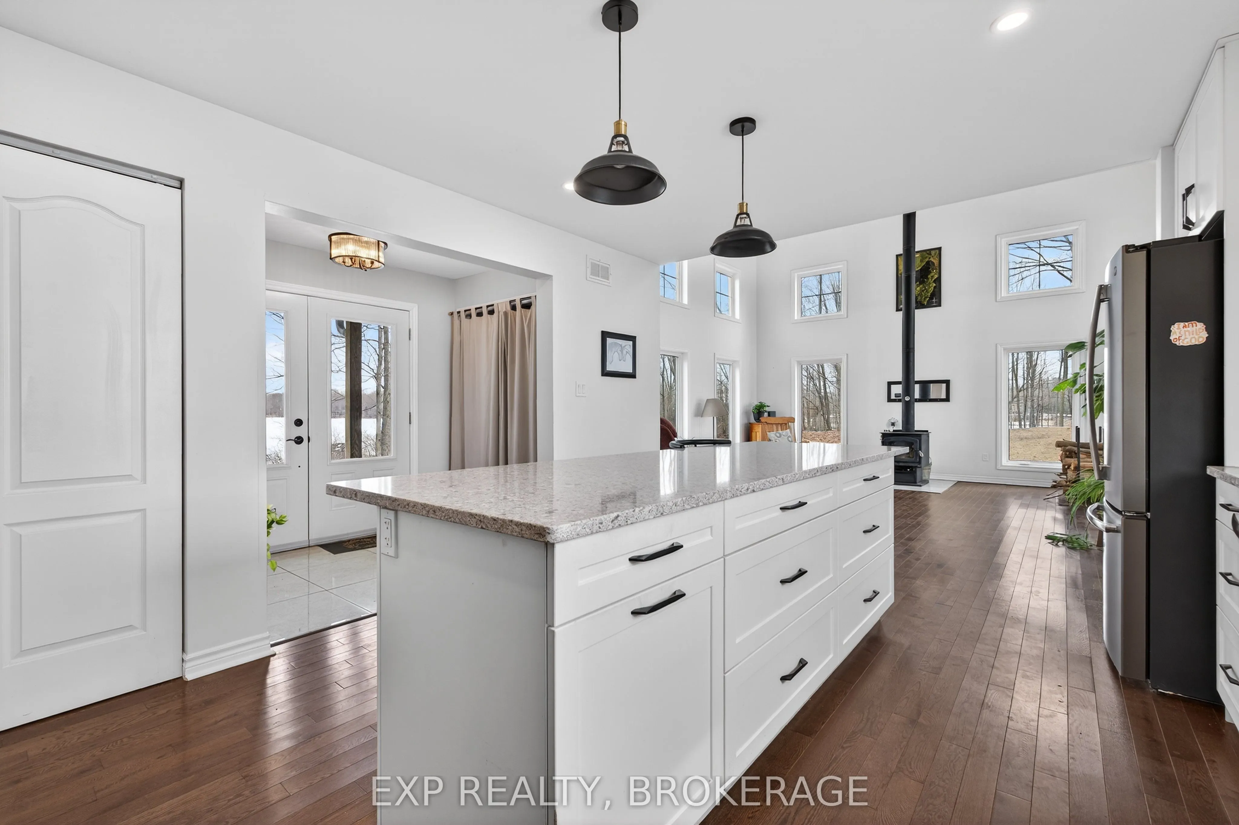3855 HIDEAWAY Lane
