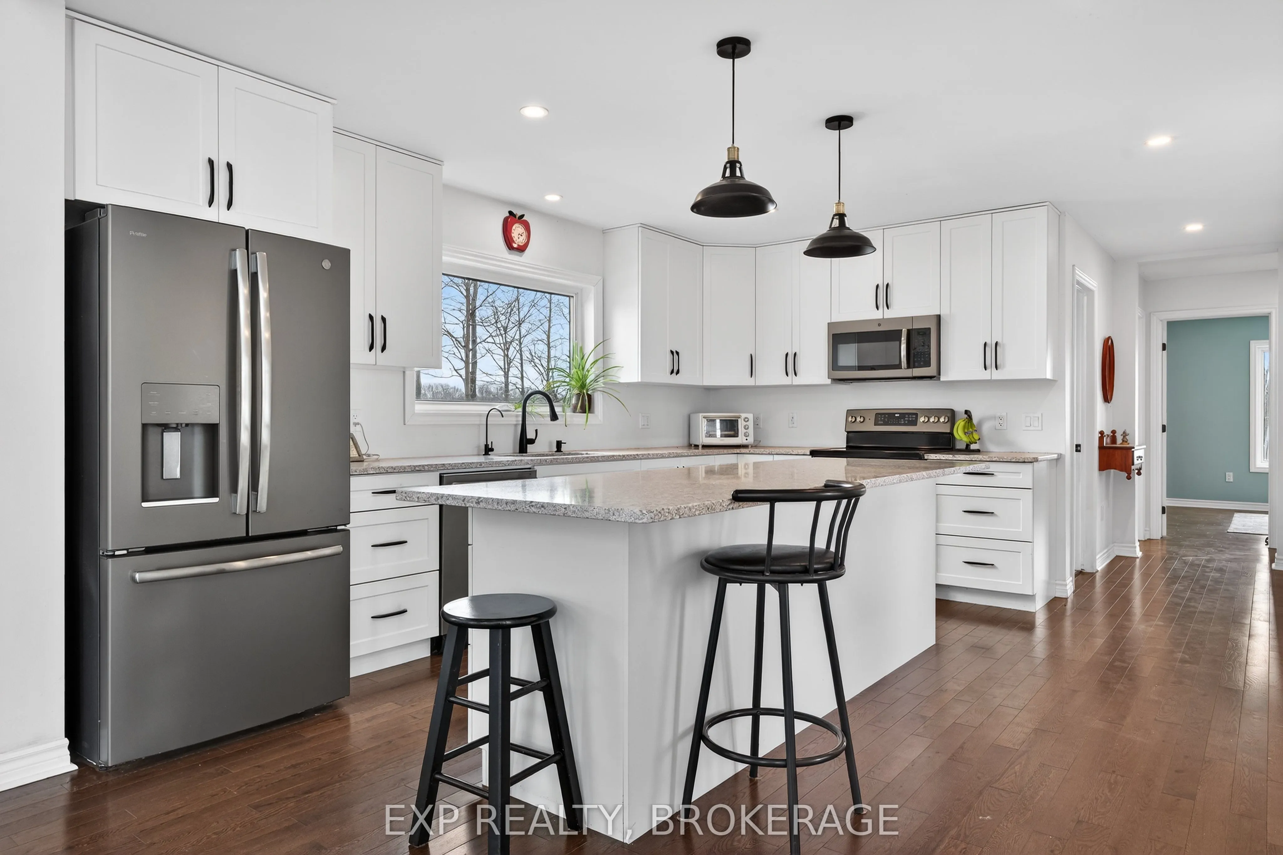 3855 HIDEAWAY Lane