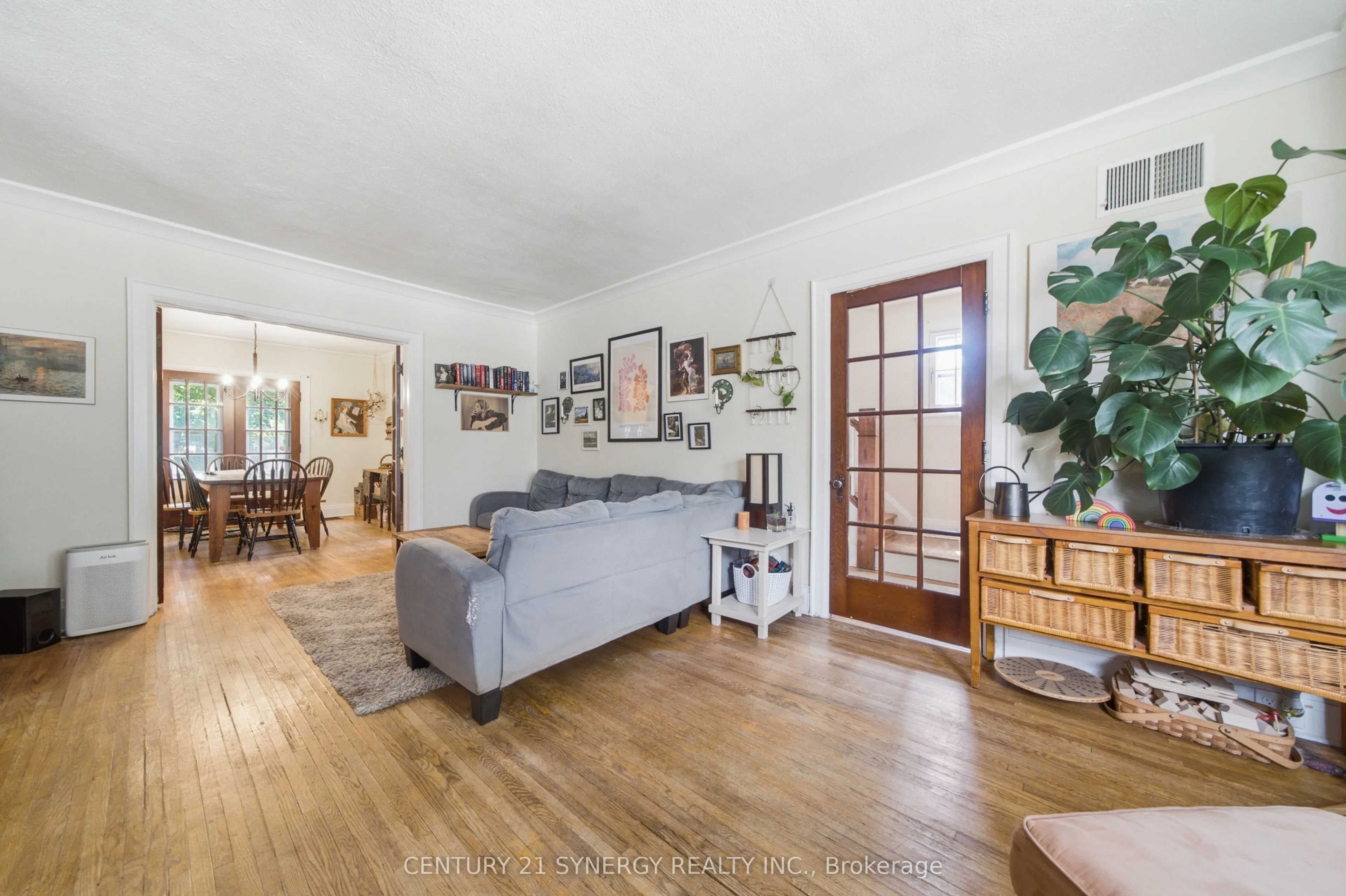 207-209 Foster Avenue