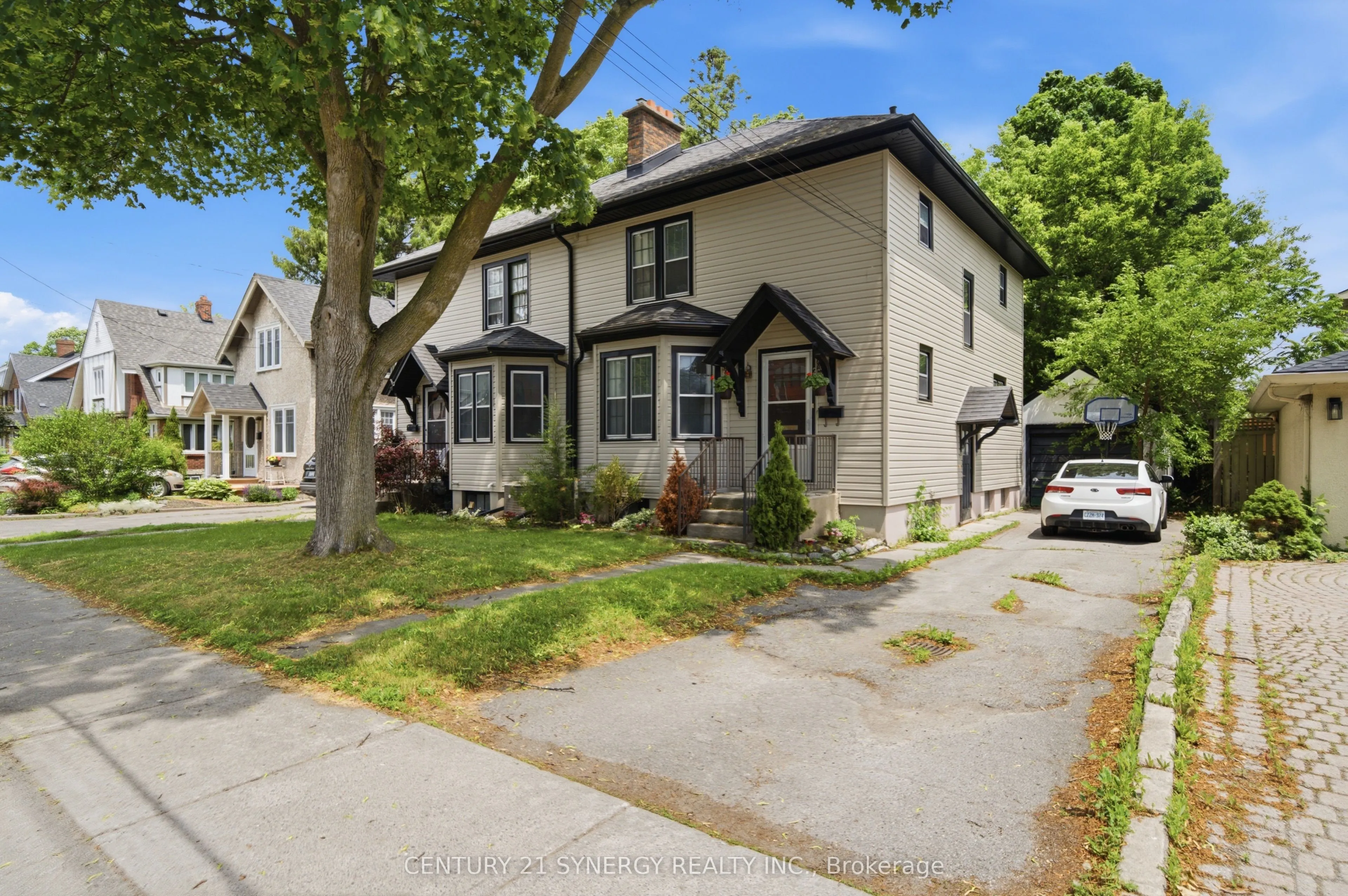 207-209 Foster Avenue