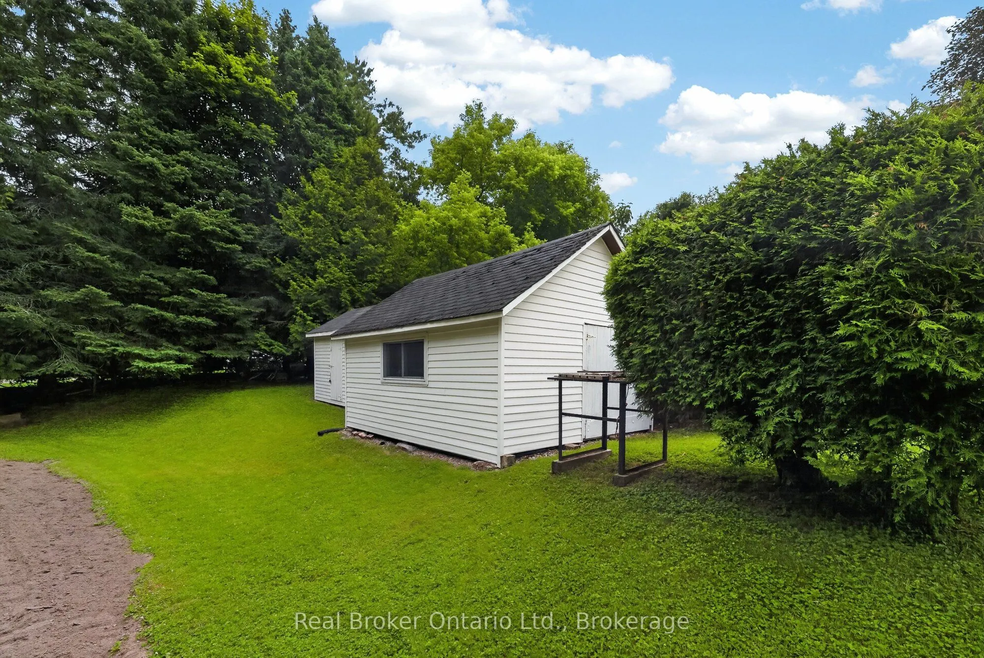 9033 Erin Garafraxa Townline