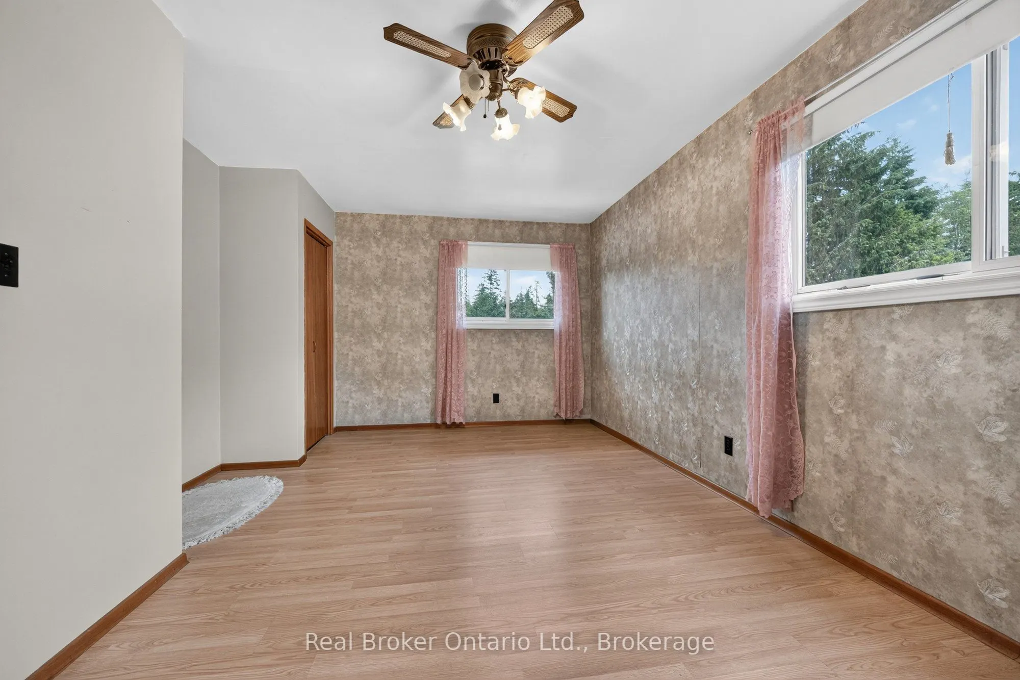 9033 Erin Garafraxa Townline