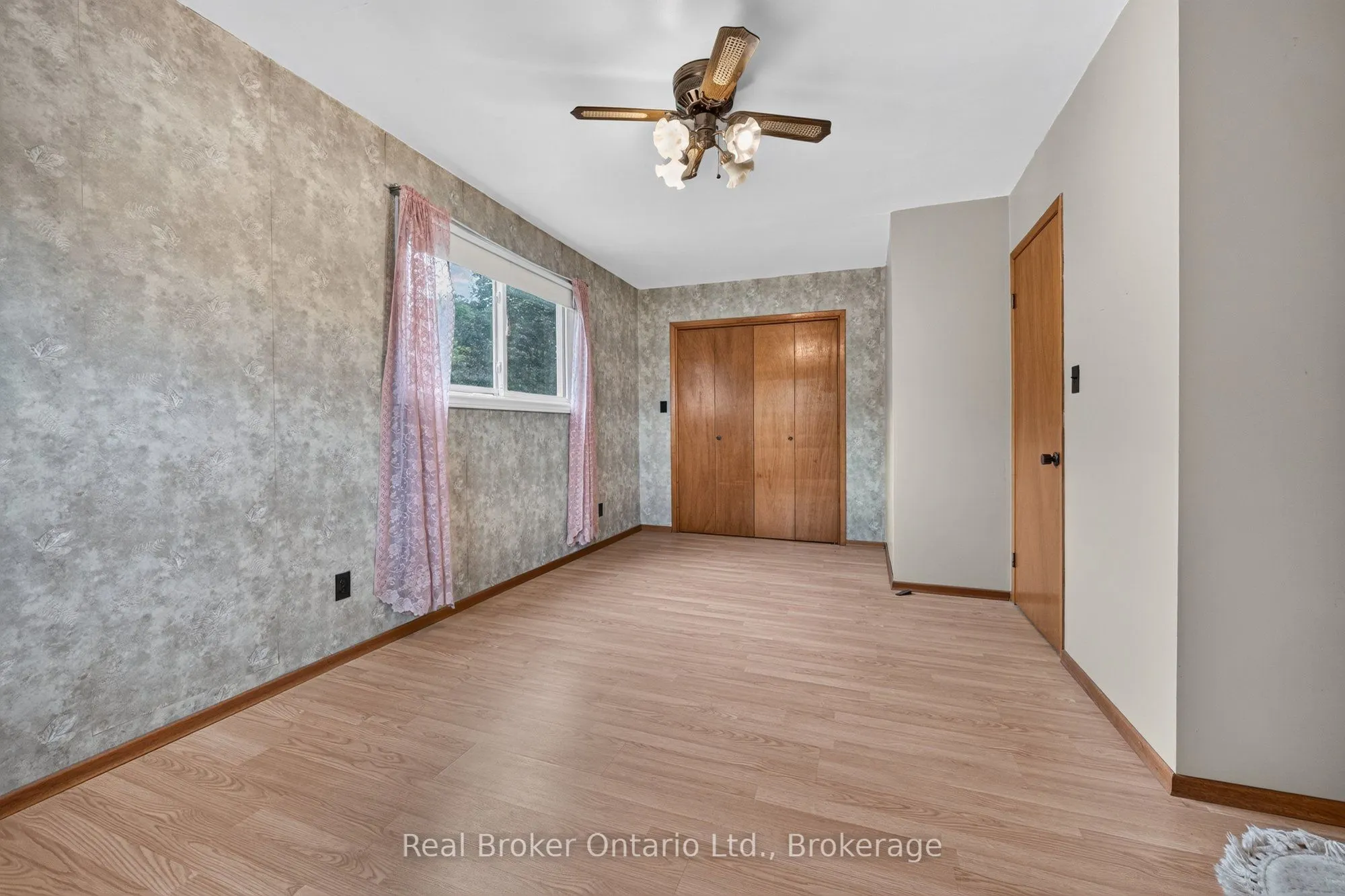 9033 Erin Garafraxa Townline