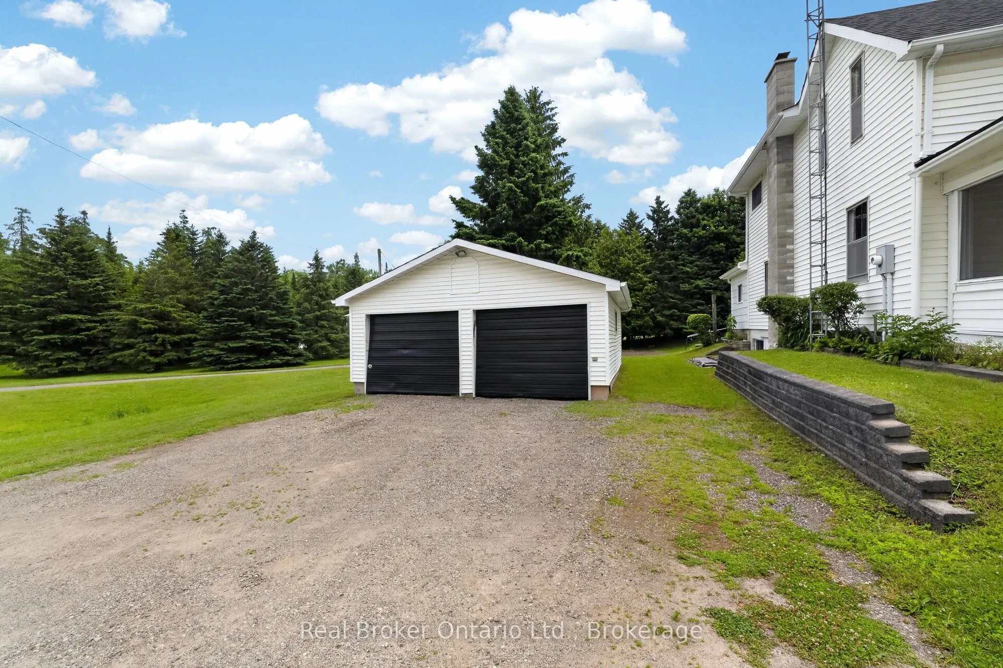 9033 Erin Garafraxa Townline