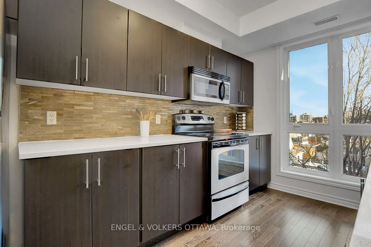 429 Kent Street #428
