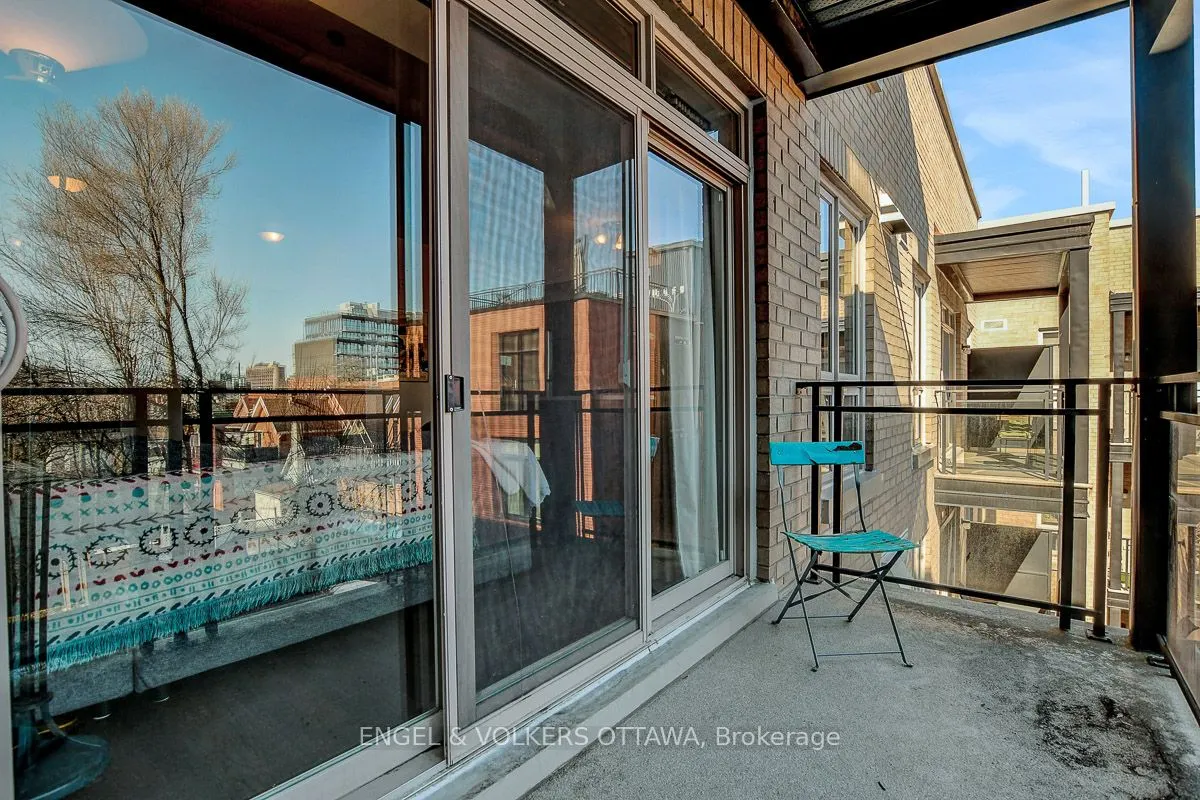 429 Kent Street #428