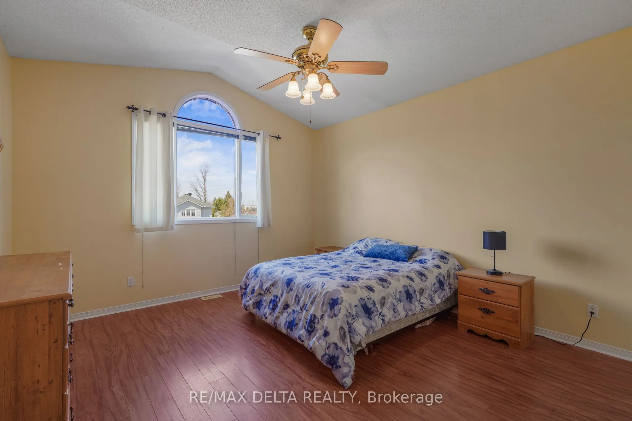 2218 Cecile Crescent