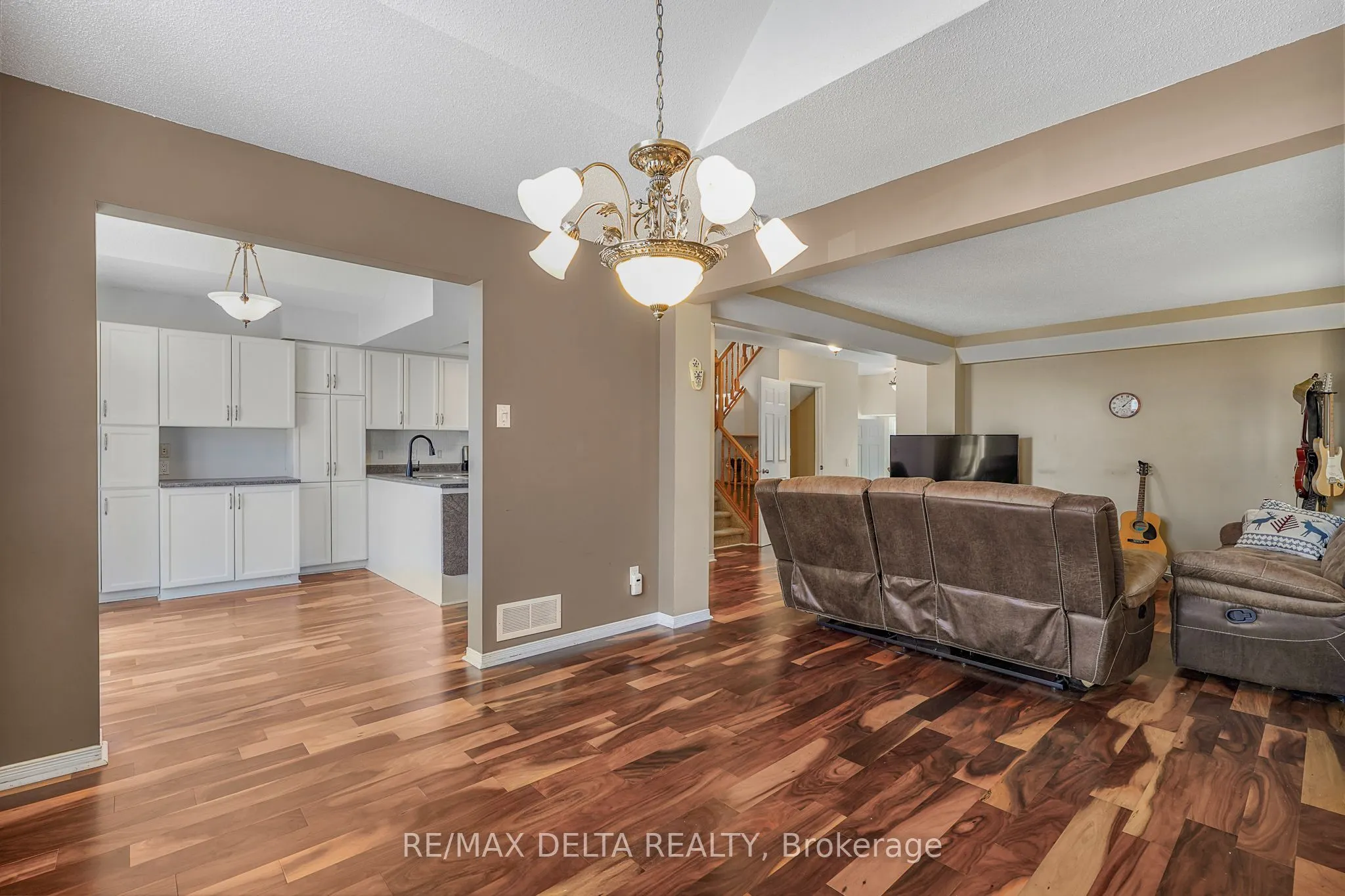 2218 Cecile Crescent