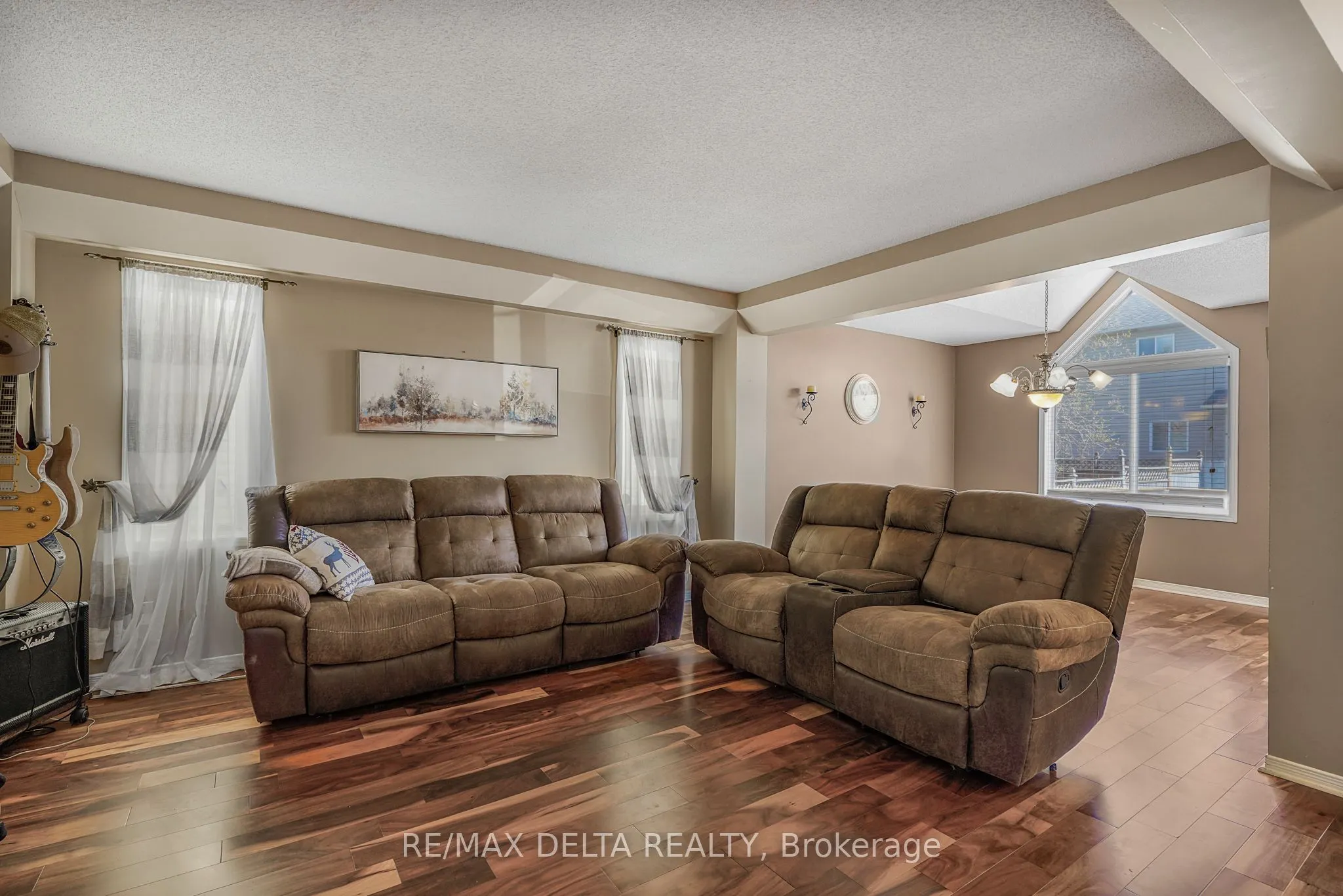 2218 Cecile Crescent