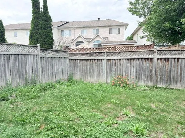 124 Landover Crescent