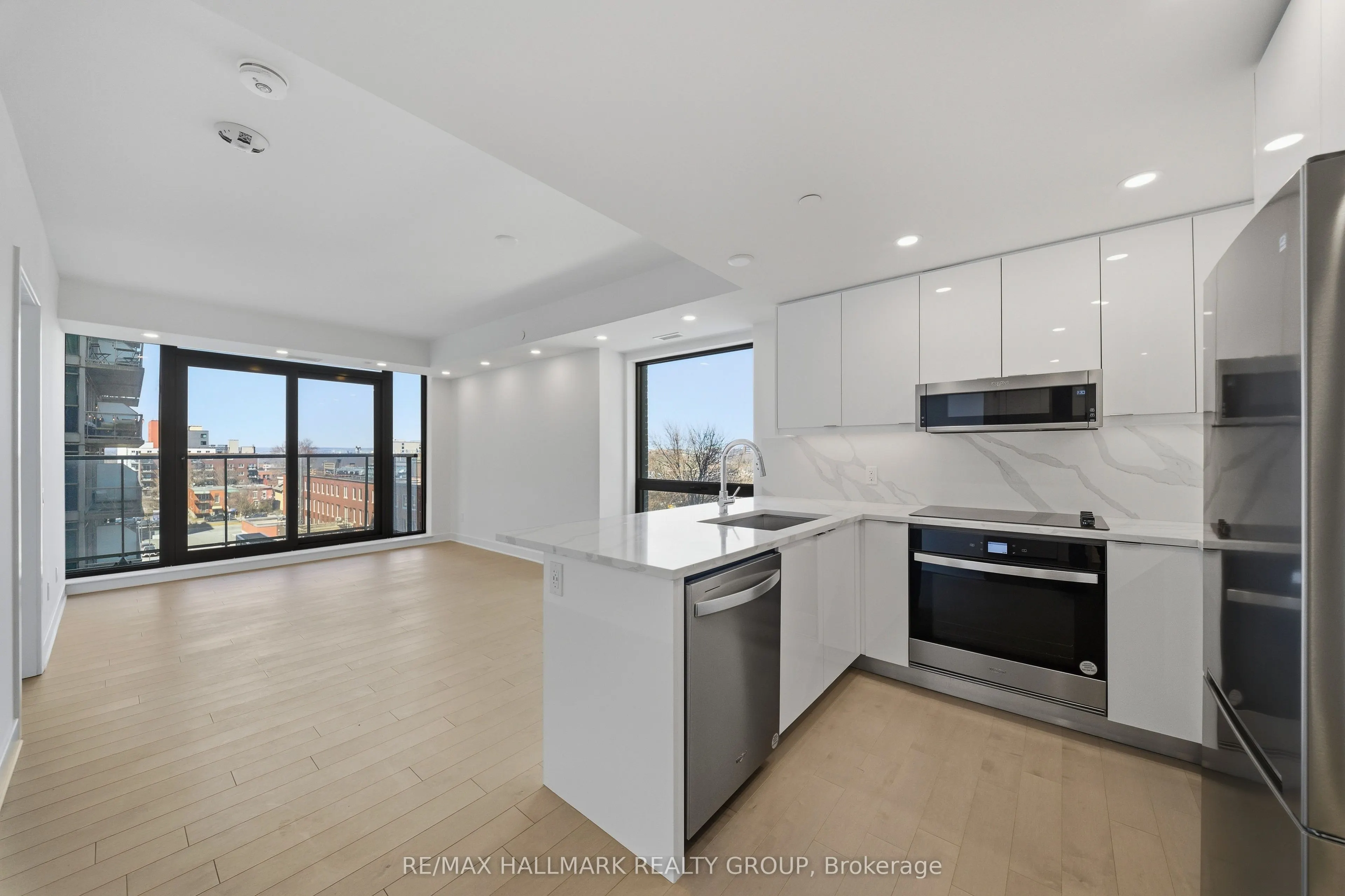 180 George Street #507