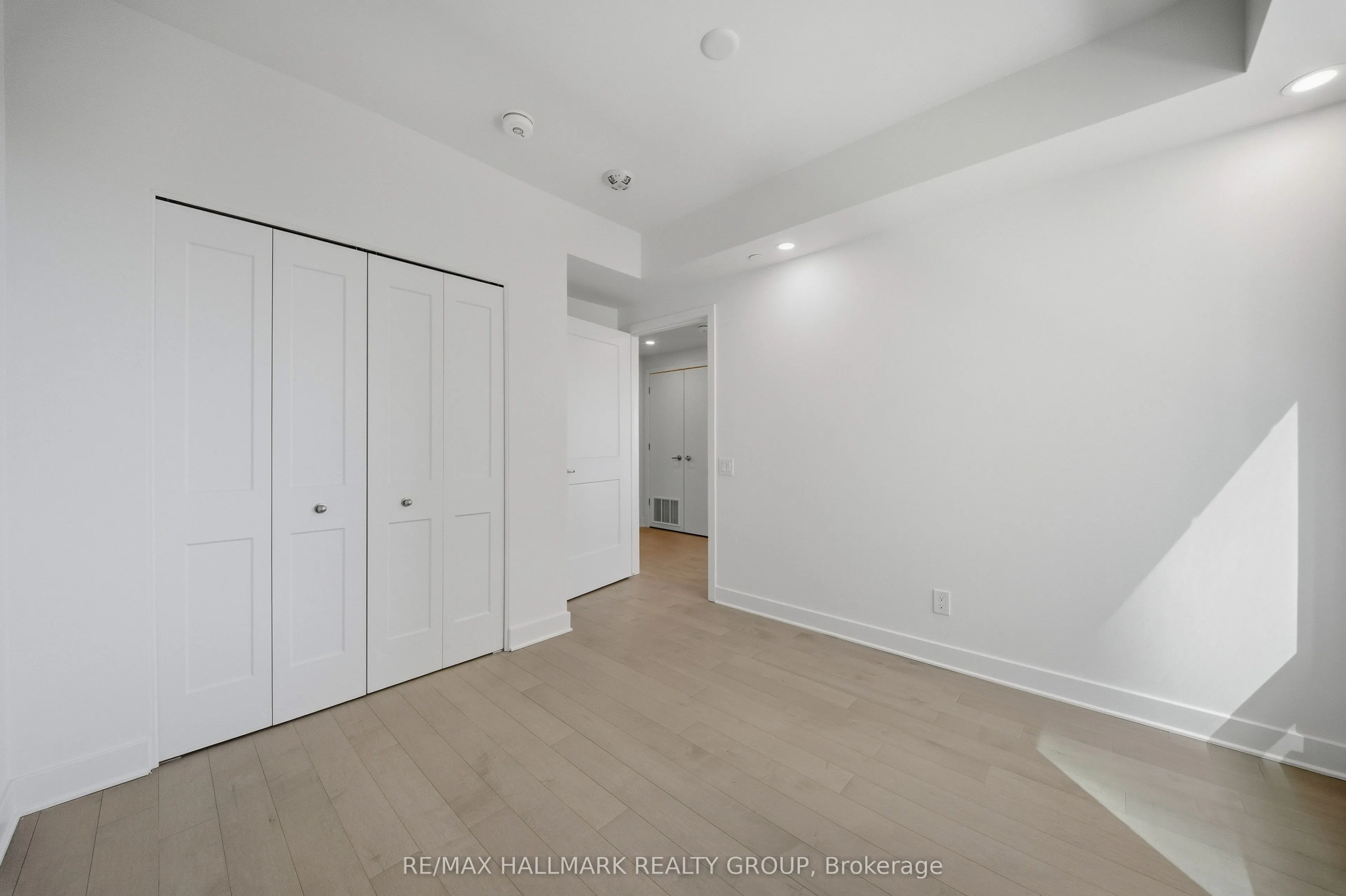 180 George Street #507