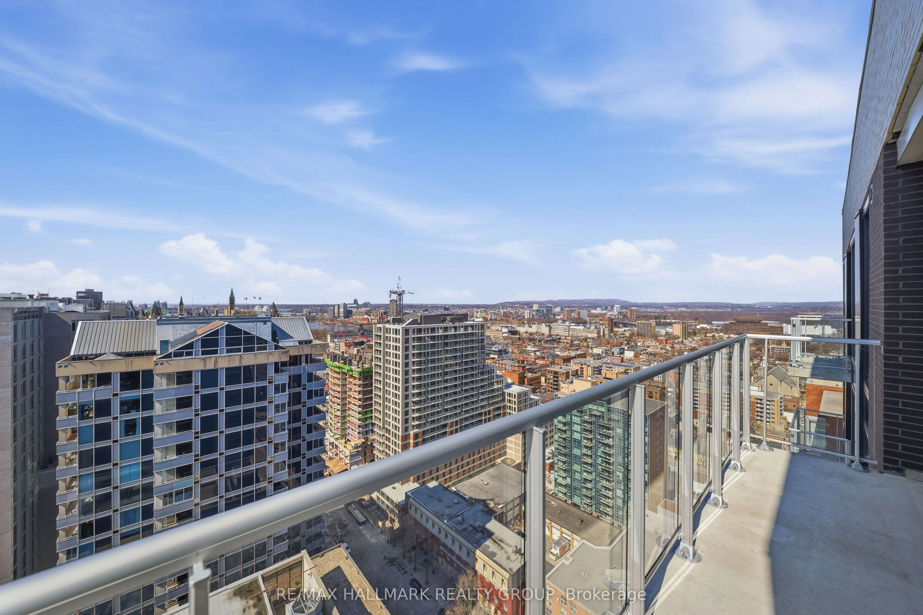 180 George Street #2601