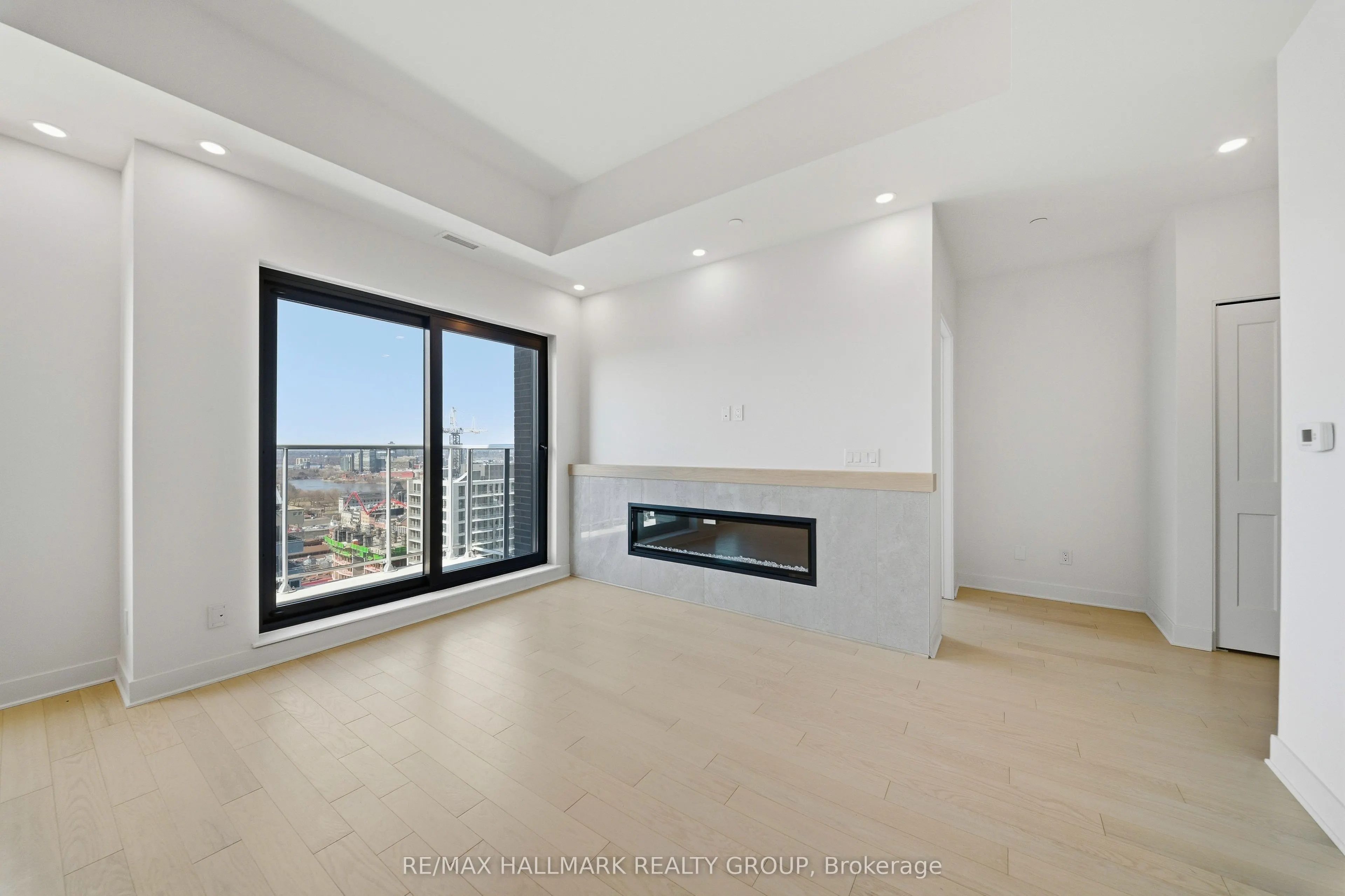 180 George Street #2601