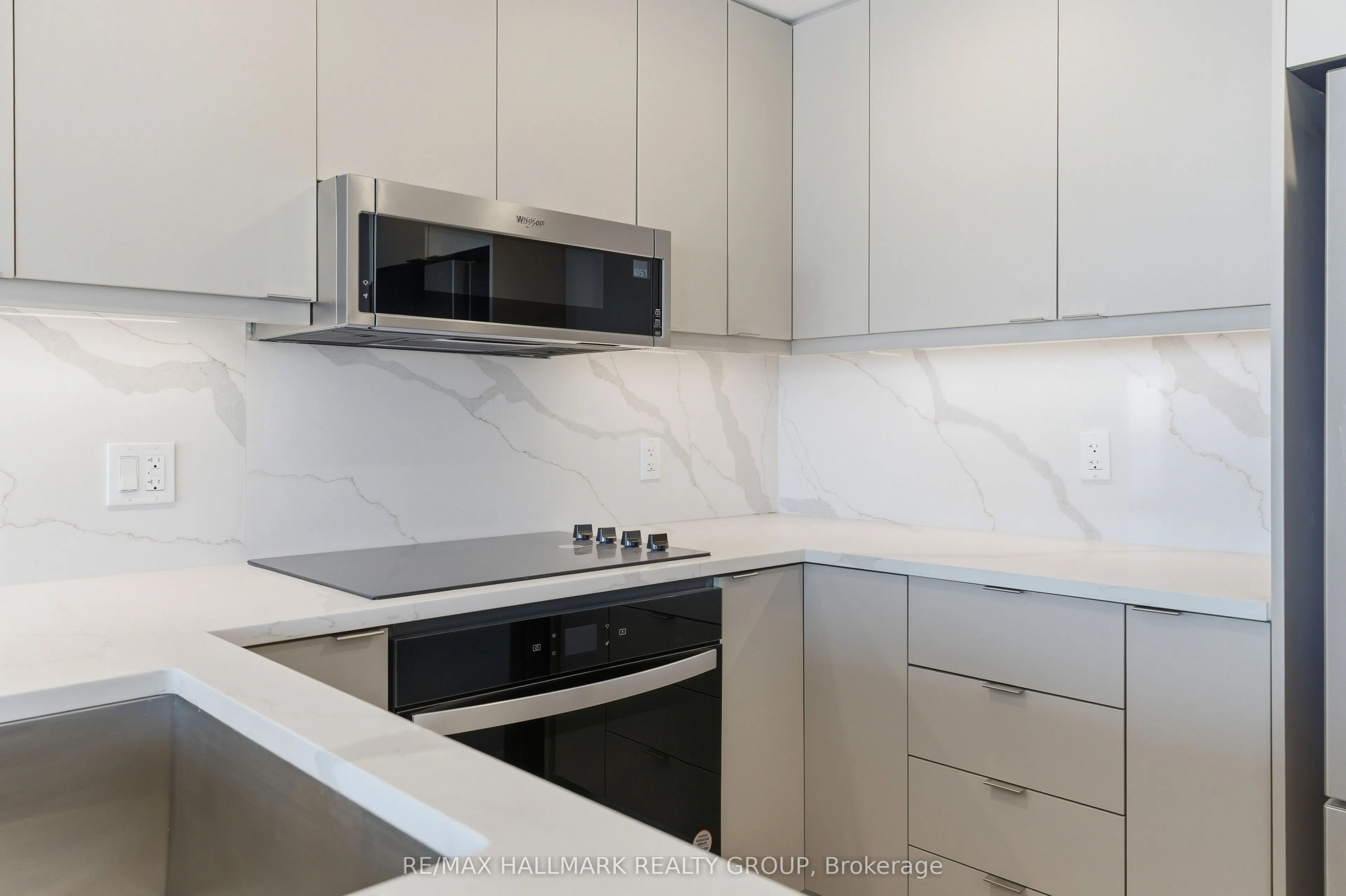 180 George Street #2603