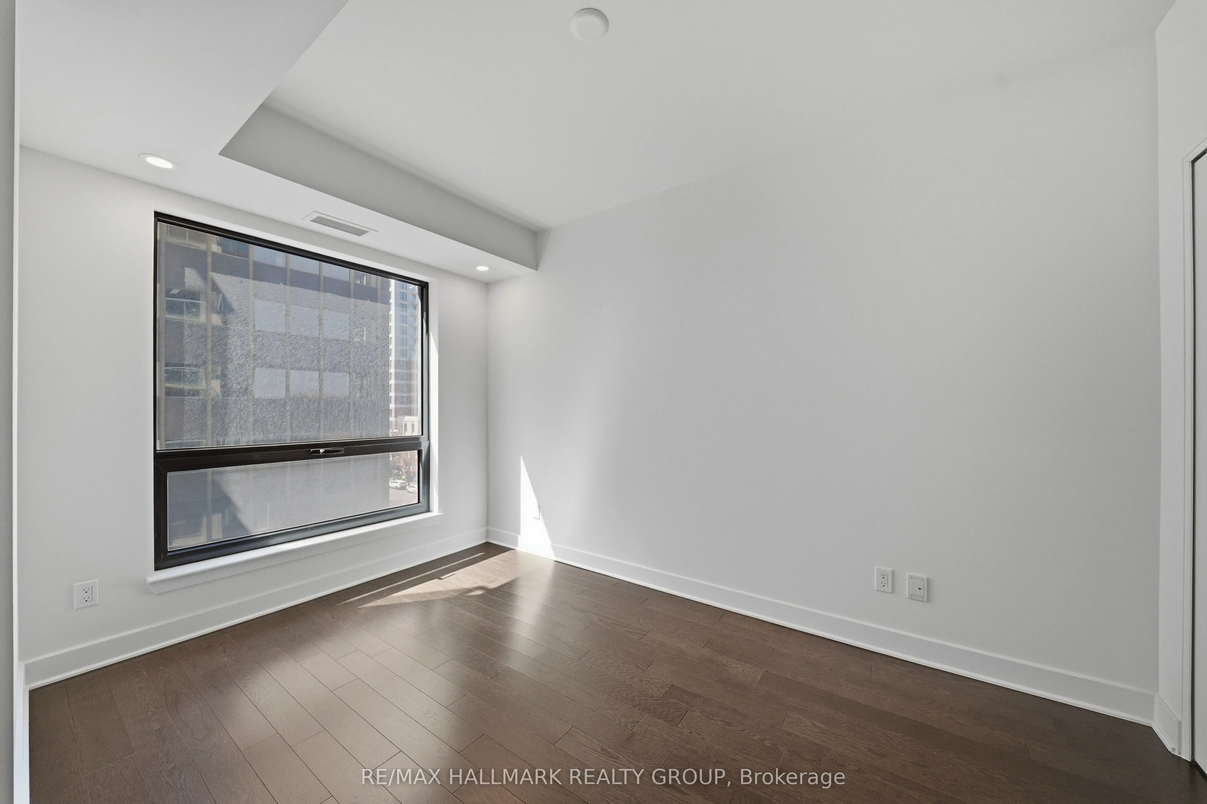 180 George Street #501