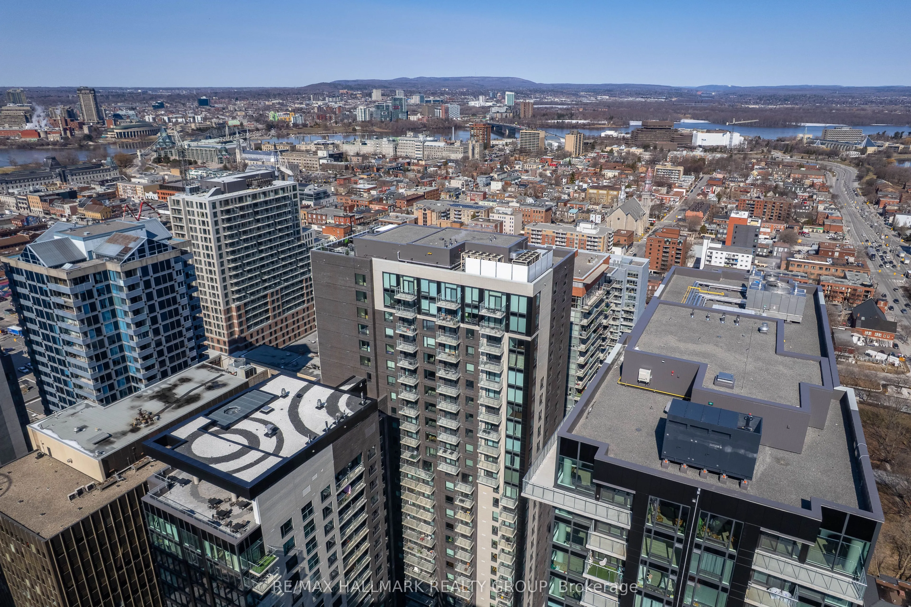 180 George Street #606
