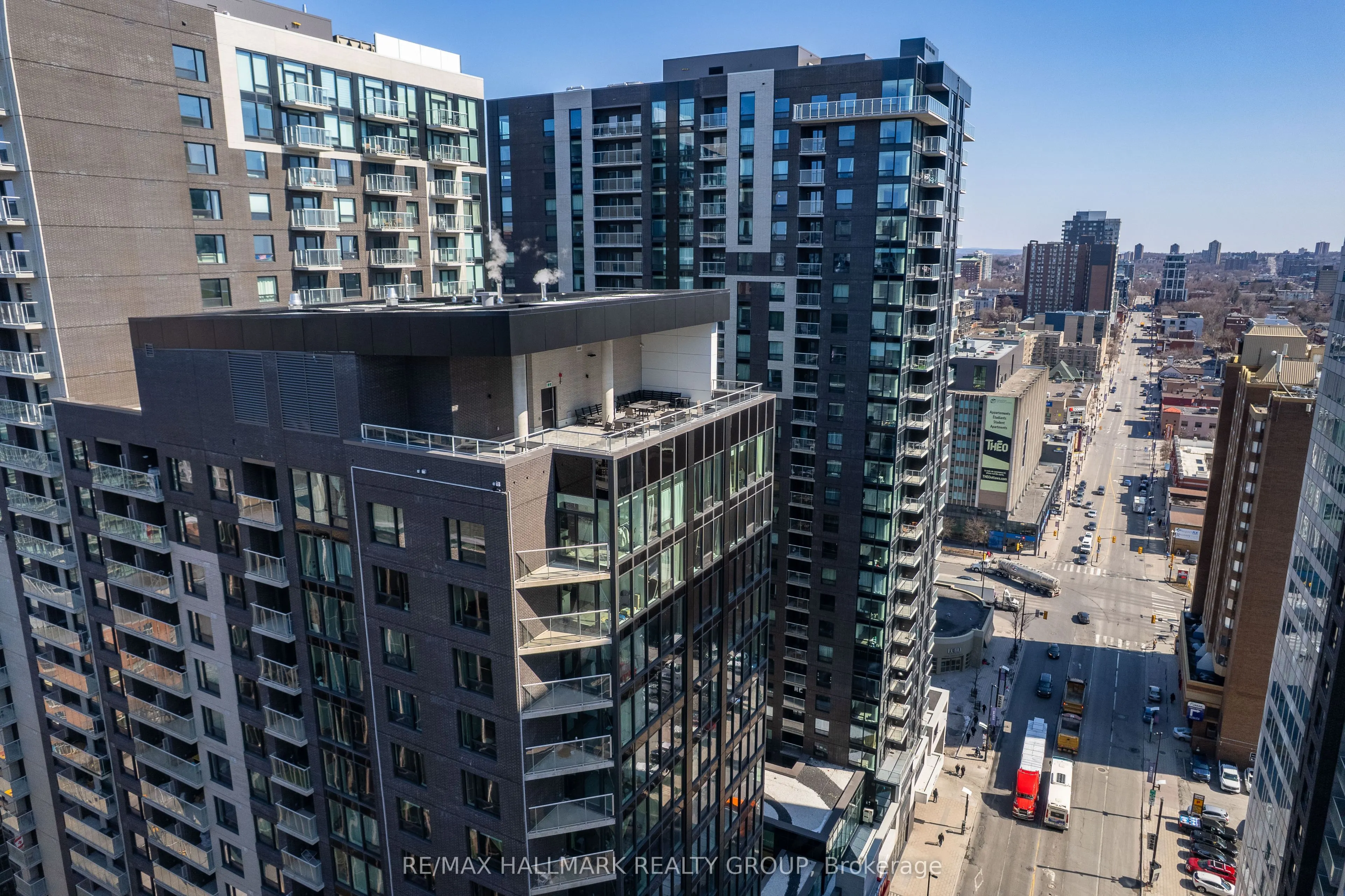 180 George Street #606