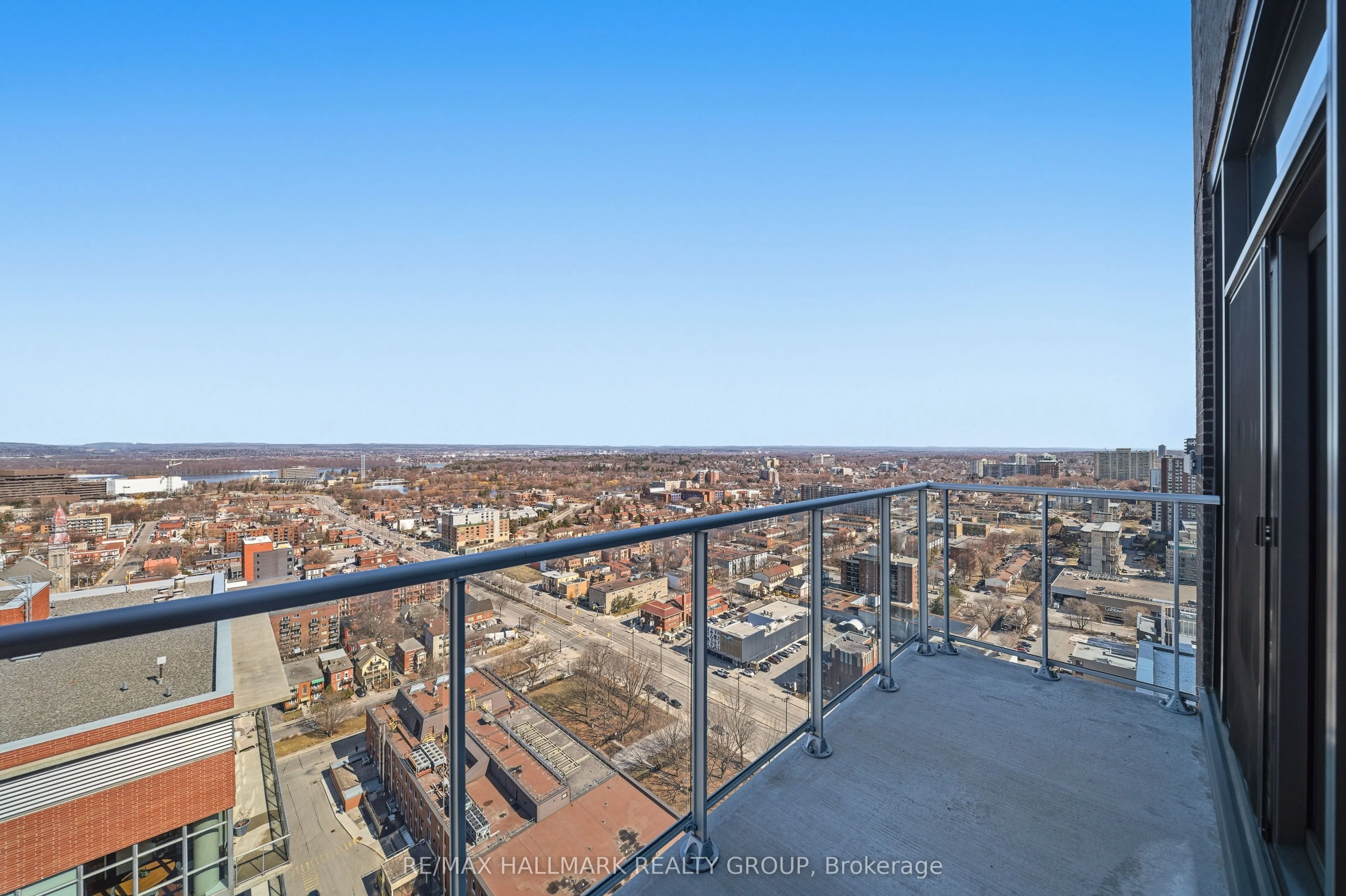180 George Street #2605