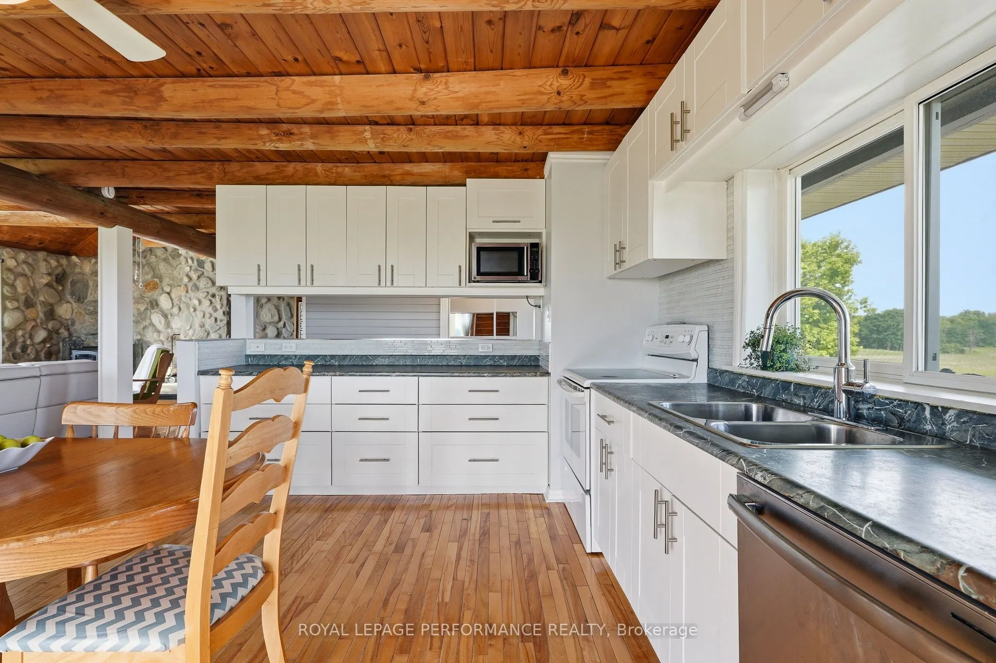 3012 Birchgrove Road
